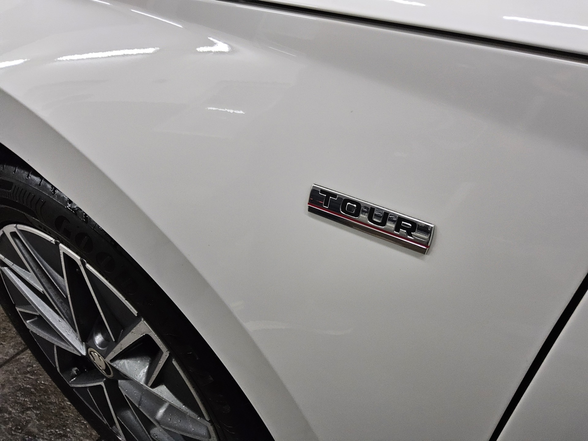 Skoda Octavia Kombi 2.0 TDI Tour Navi LED+ vc AHK RFK 12