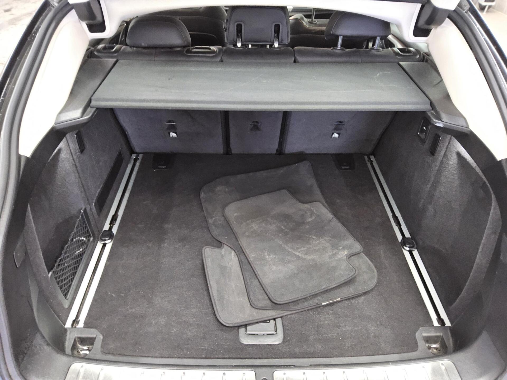 BMW X4 xDrive20d Advantage Navi LED LC HuD Pano AHK 13