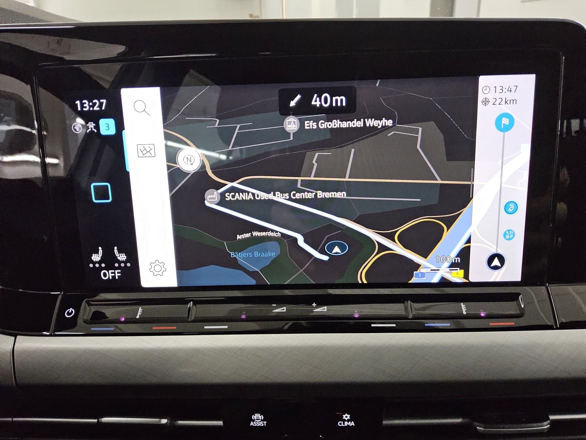 Volkswagen Golf-8 Var. 2.0 TDI Life Navi LED AID ACC Shz 7