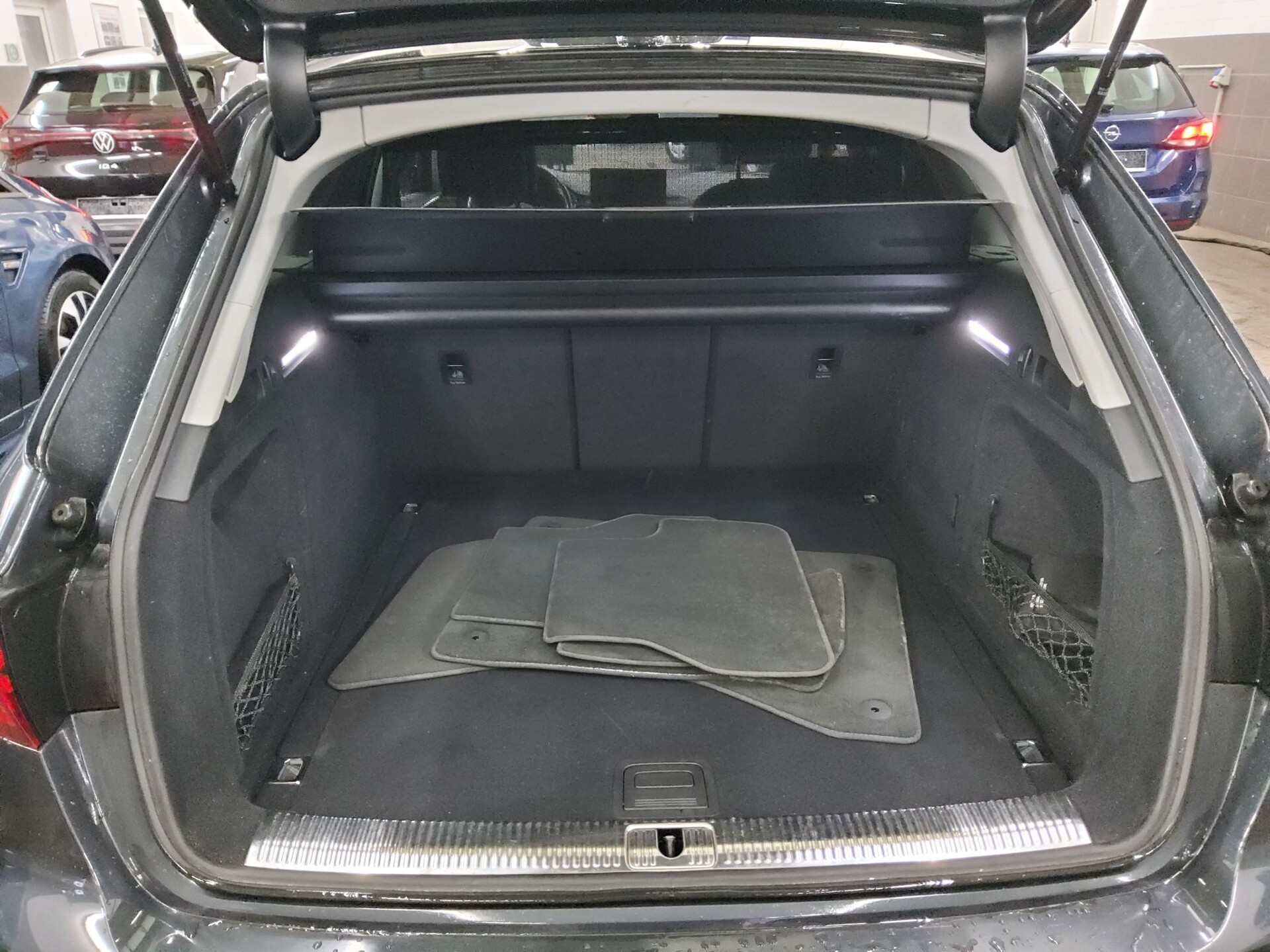 Audi A4 Avant 35 TDI advanced Navi+ vc Matrix  RFK 12