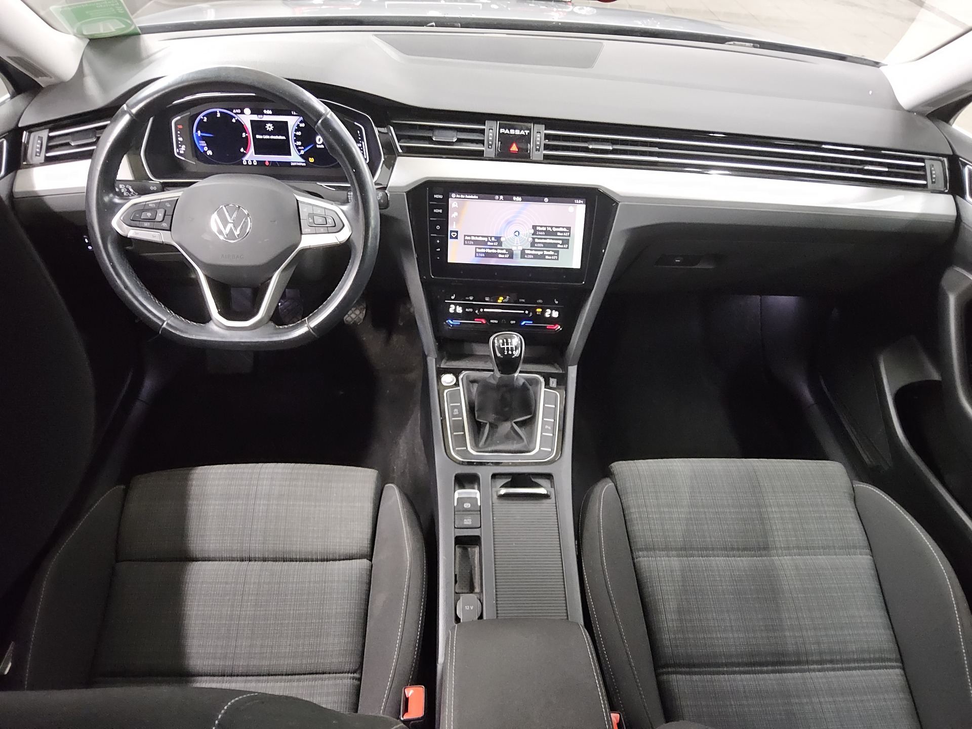 Volkswagen Passat Var. 2.0 TDI Business Navi LED RFK AID 5