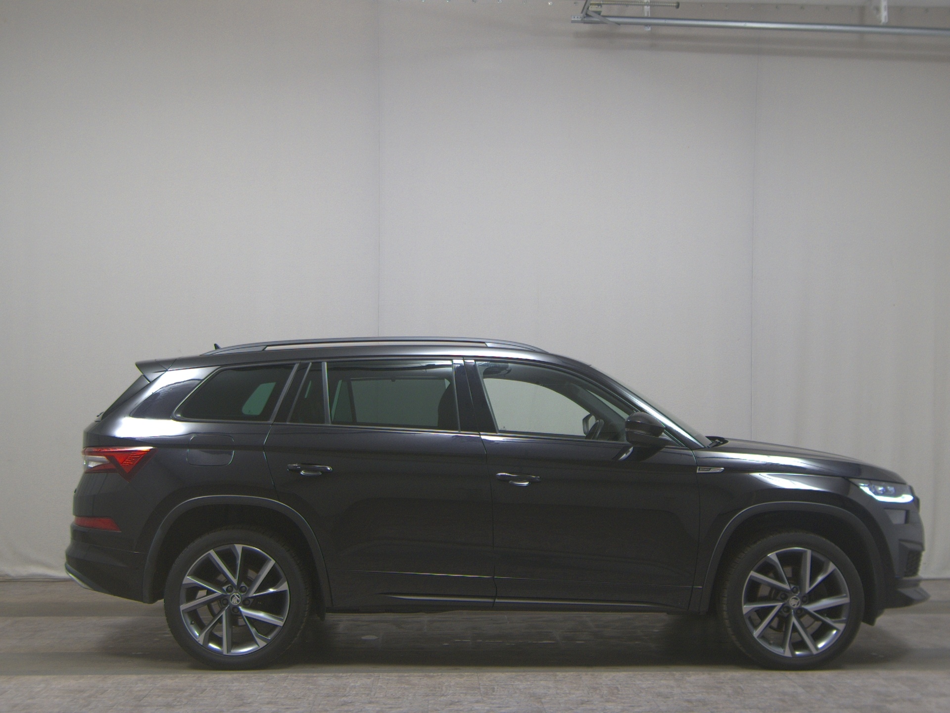 Skoda Kodiaq 2.0 TDI 4x4 SportLine 7-Sitze Navi vc LED