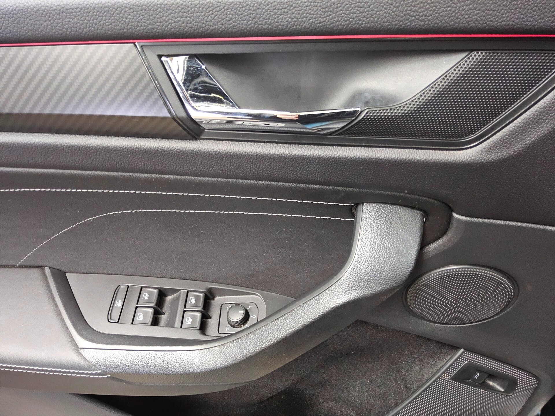 Skoda Kodiaq 2.0 TDI 4x4 SportLine 7-Sitze Navi vc LED 10