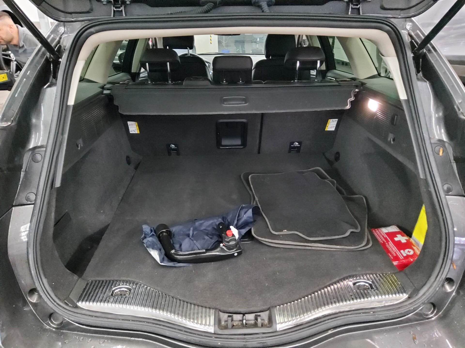 Ford Mondeo Turnier 2.0 EB Titanium Leder Navi RFK 11