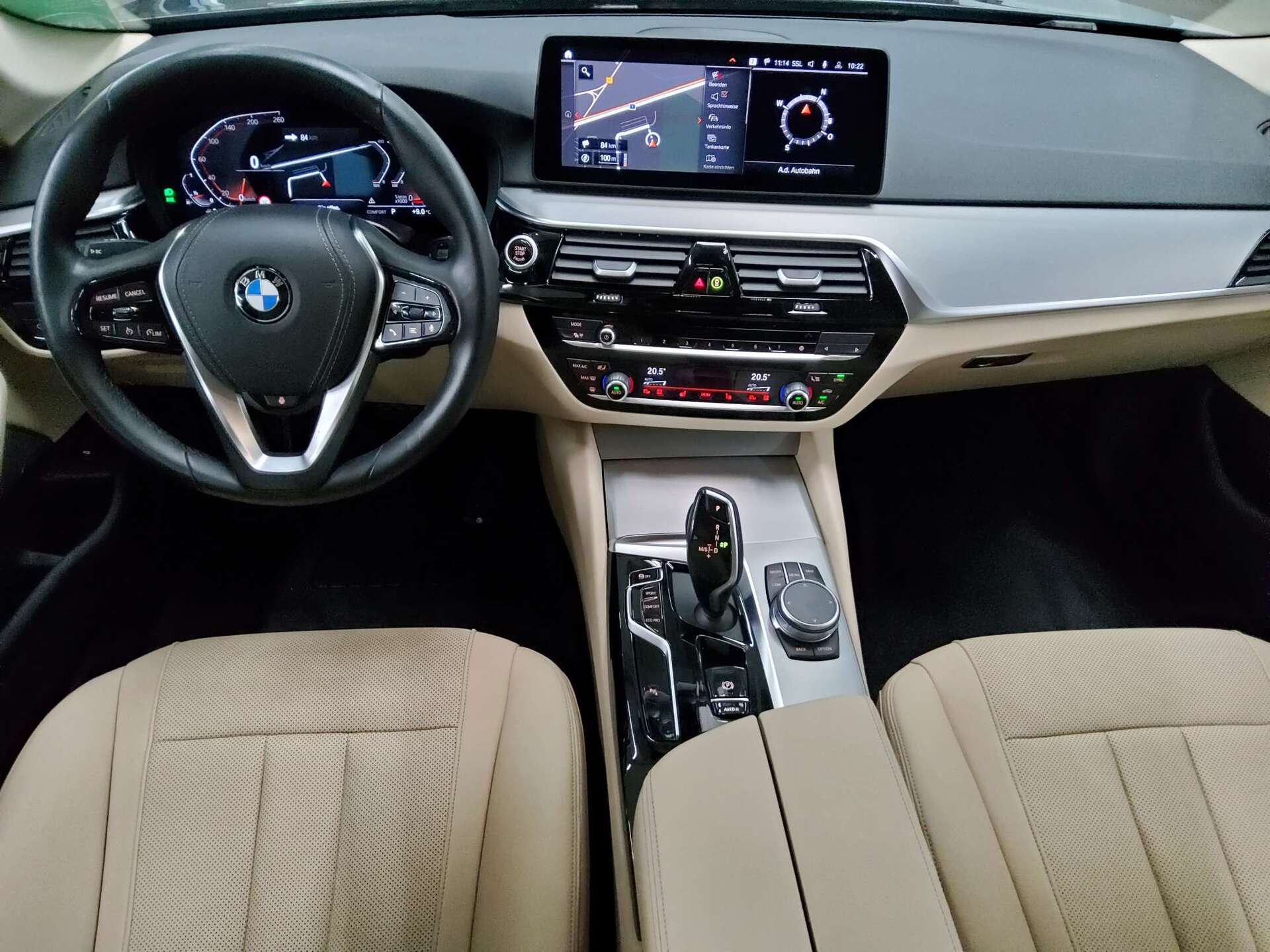 BMW 530iA Touring Leder Navi LC Pro H-K AHK LED+ RfK 5