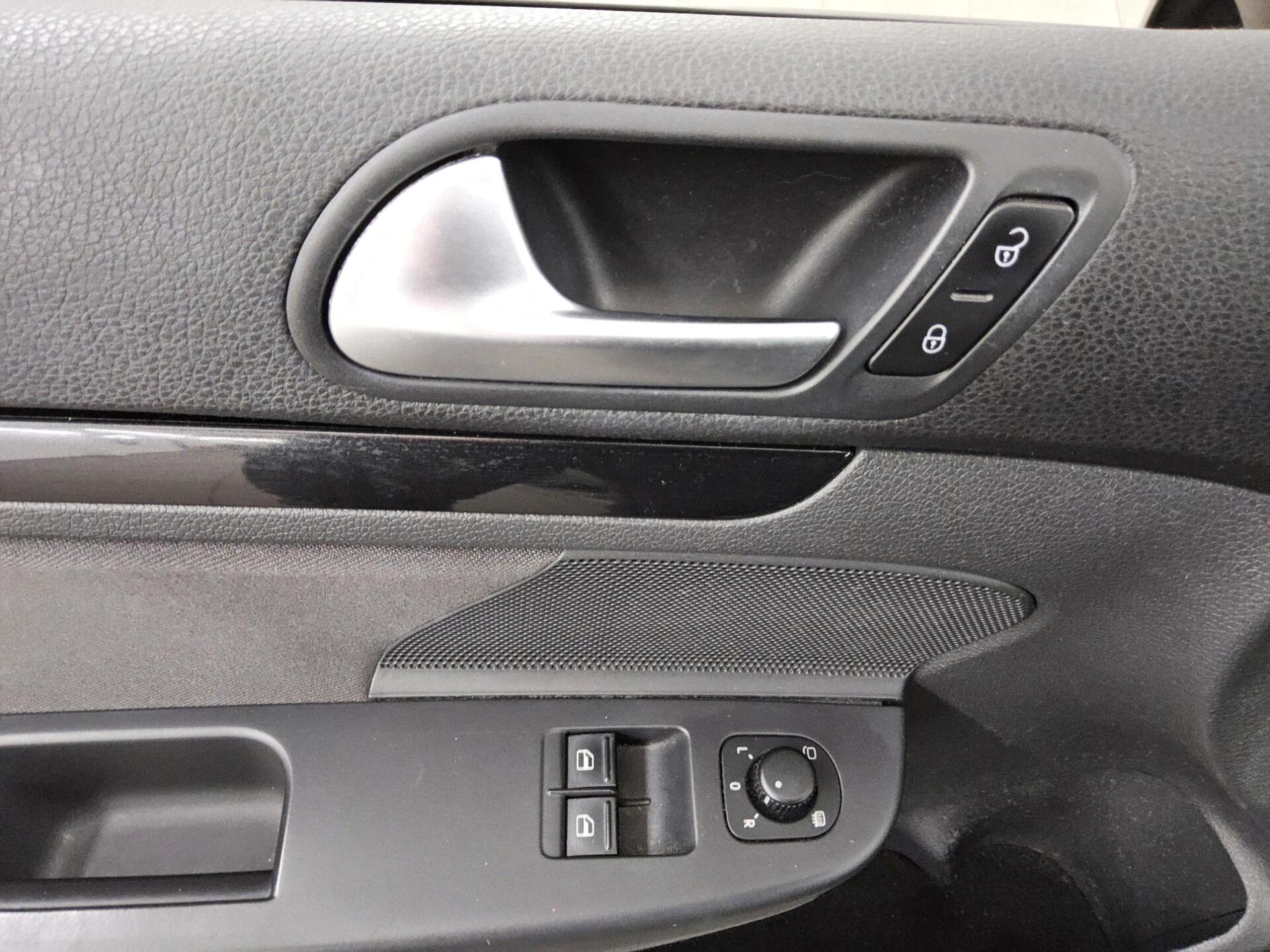 Volkswagen Golf-5 1.4 TSI Sport PDC USB Shz Klima Tempomat 9