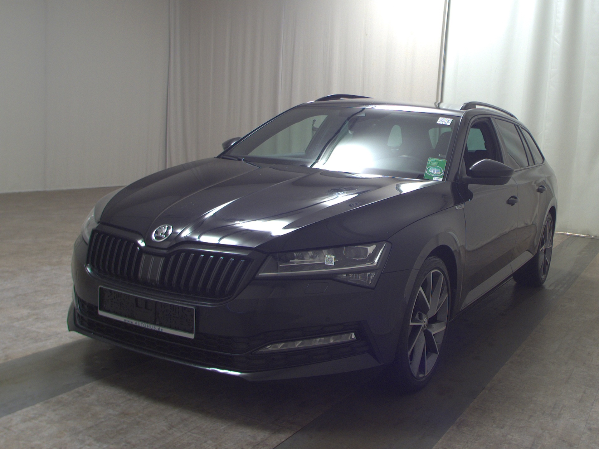 Skoda Superb Kombi 2.0 TDI SportLine Navi DC LED RfK 2
