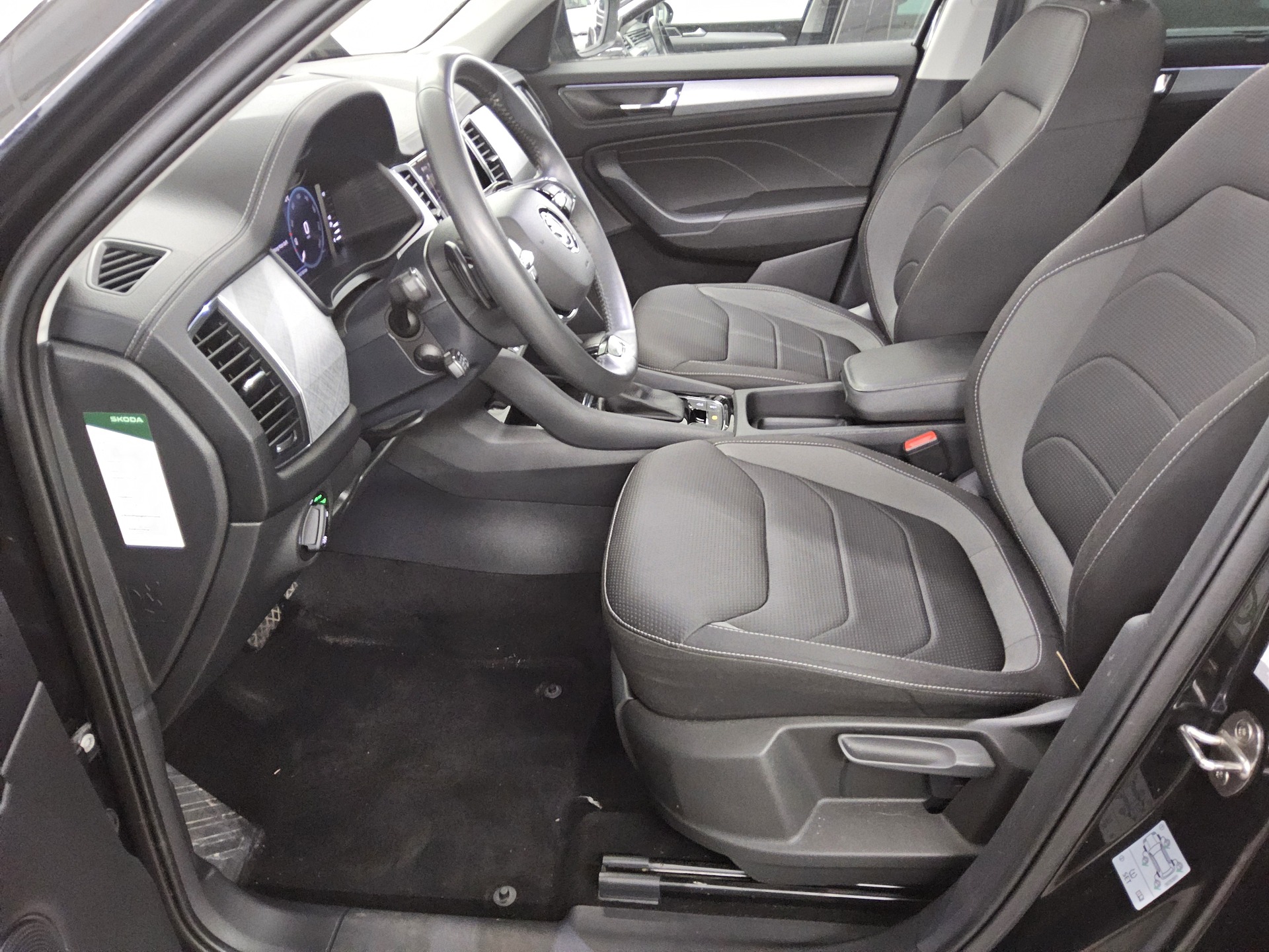 Skoda Kodiaq 2.0 TDI 4x4 Tour Pano vc StandHzg DCC AHK 9