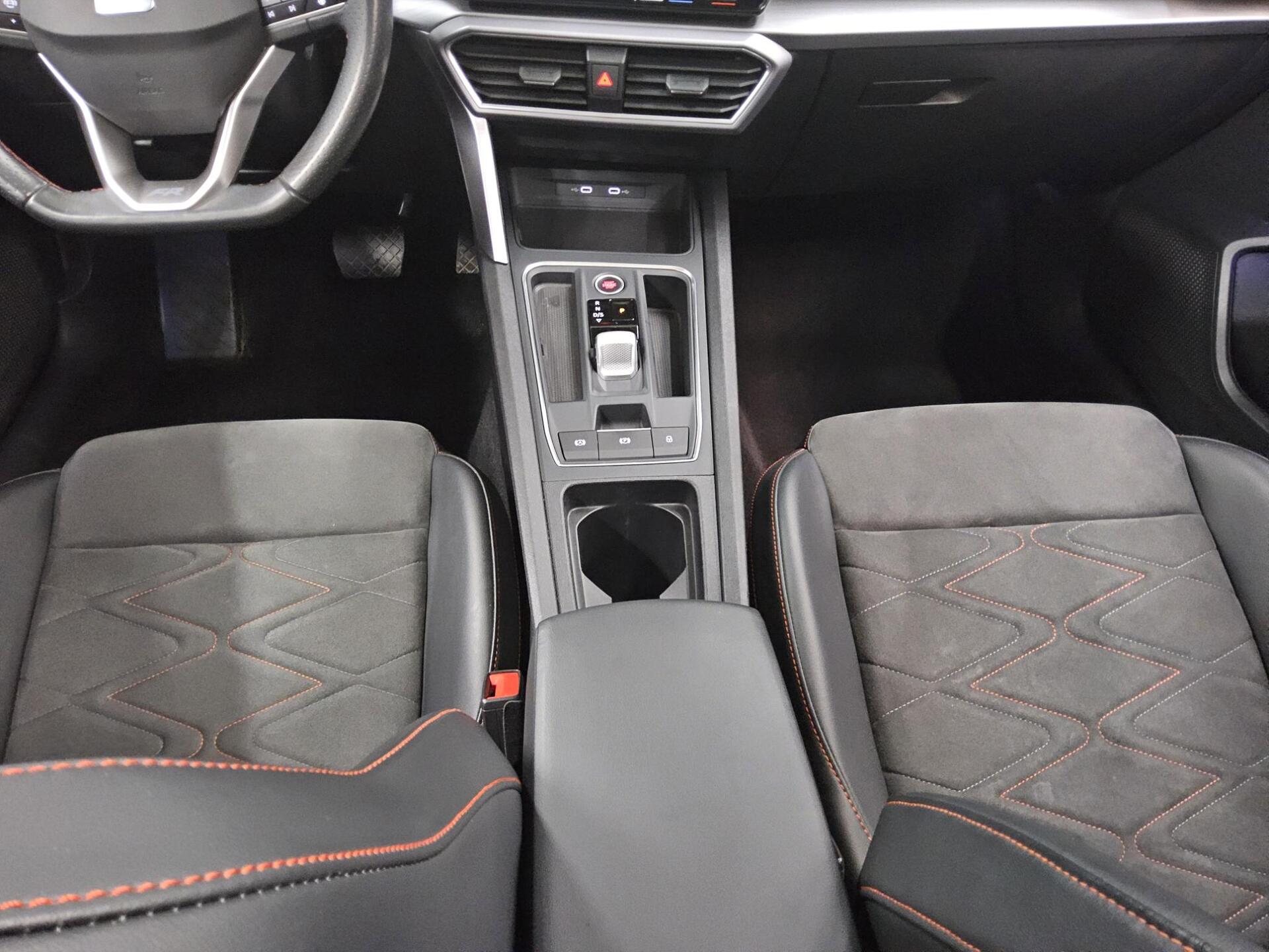 Seat Leon Sportstourer 1.5 eTSI FR-Line Navi LED vc 6