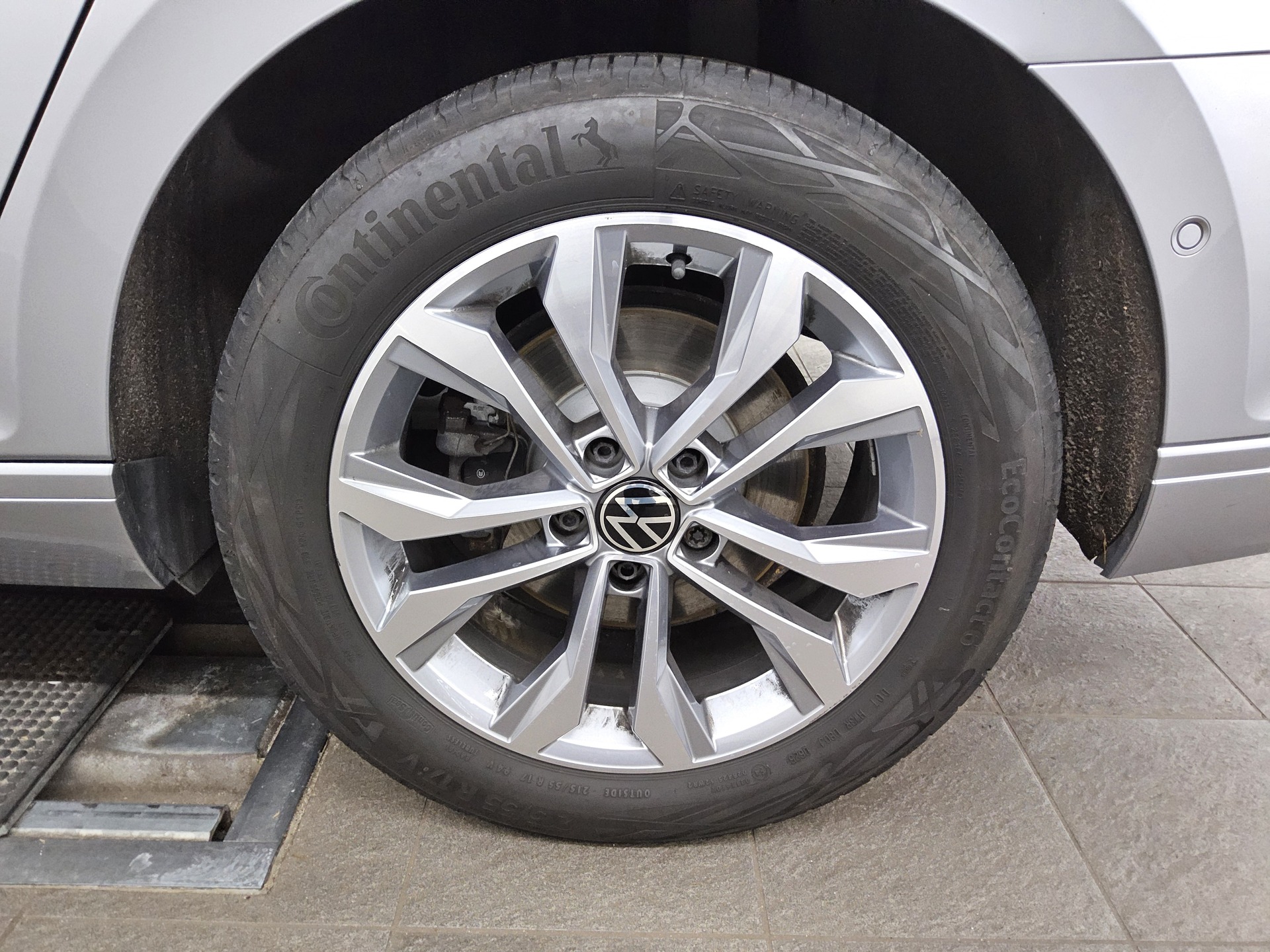 Volkswagen Passat Var. 2.0 TDI Business Navi LED DC AHK RFK 11