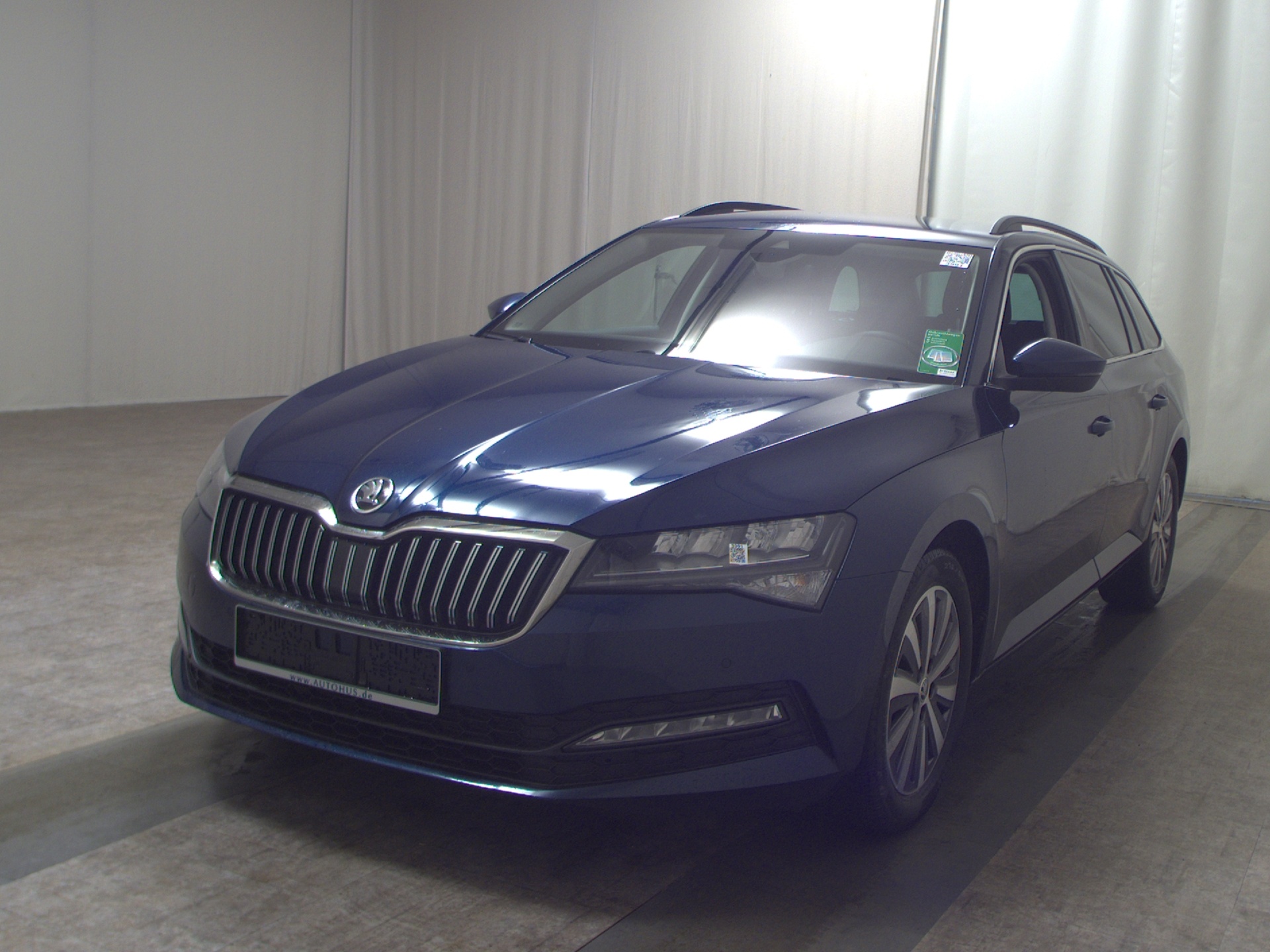 Skoda Superb Kombi 2.0 TDI Ambition Navi LED Virtual 2
