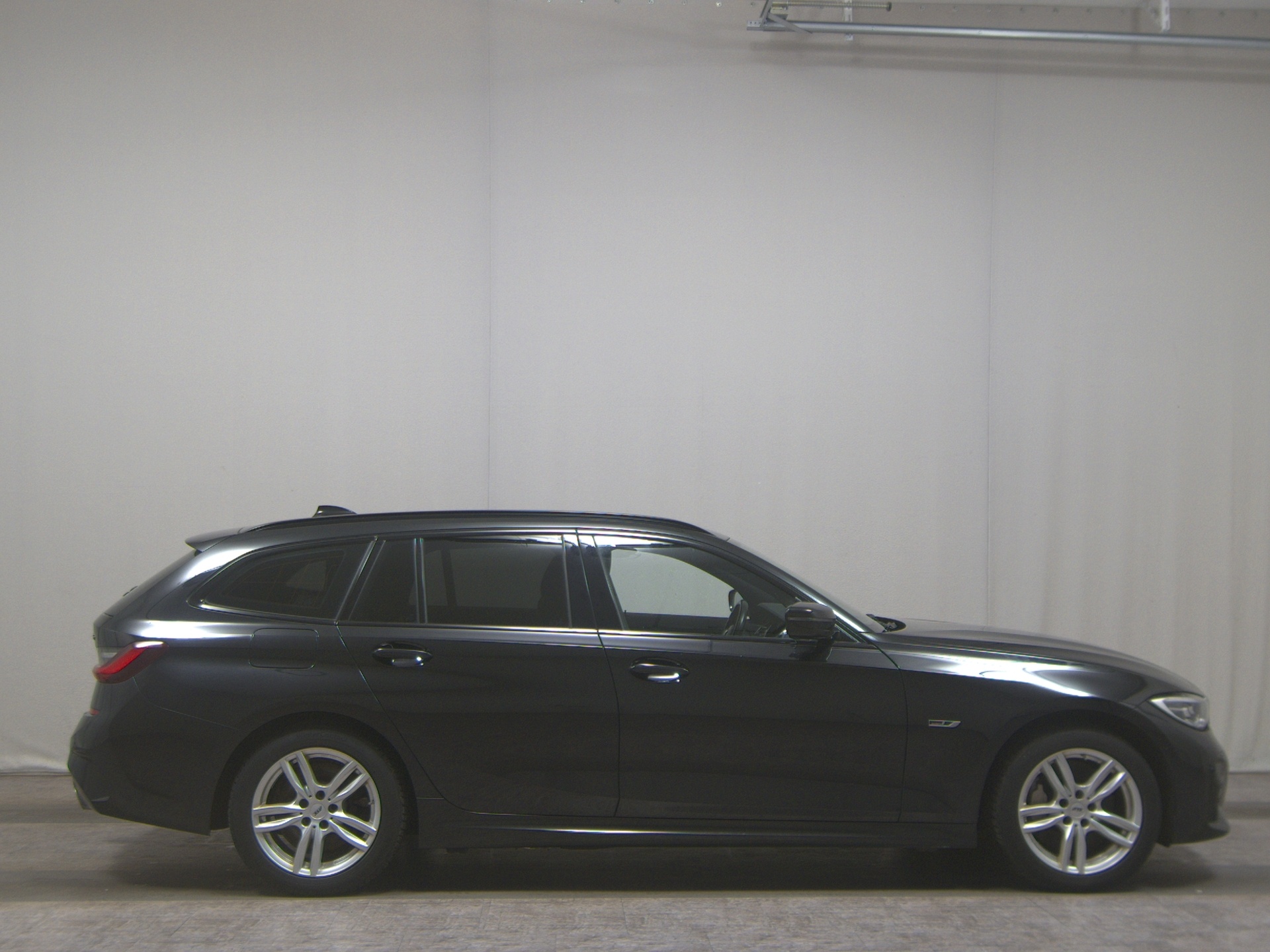 BMW 330e Touring M-Sport T-Leder Navi LED LC prof.