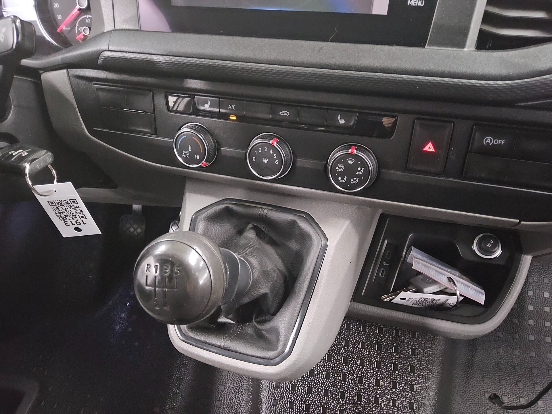 Volkswagen T6.1 2.0 TDI Kasten Navi LED Klima SHZ PDC 6