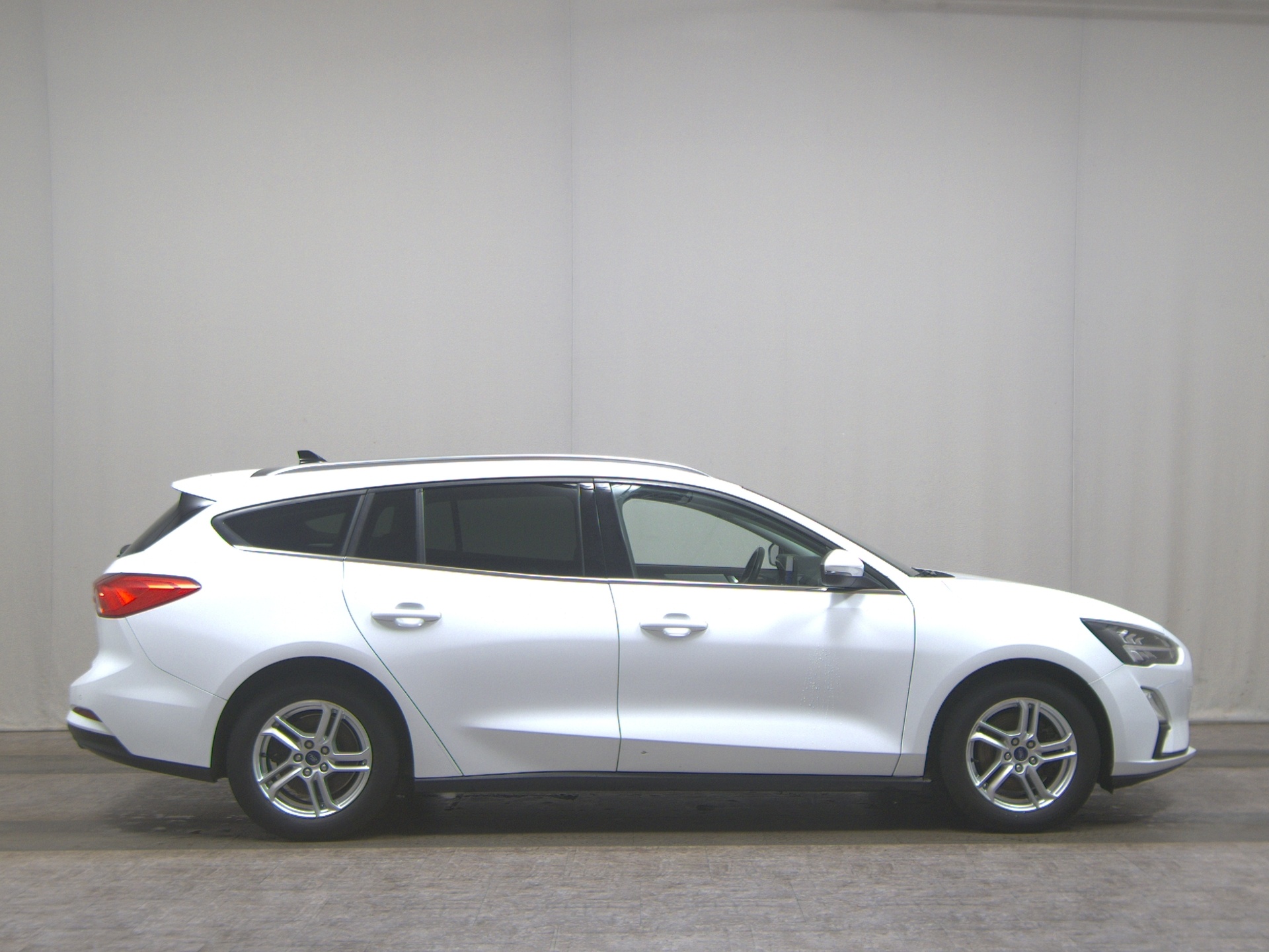 Ford Focus Turnier 1.5 EB Cool&Connect Navi LED RFK