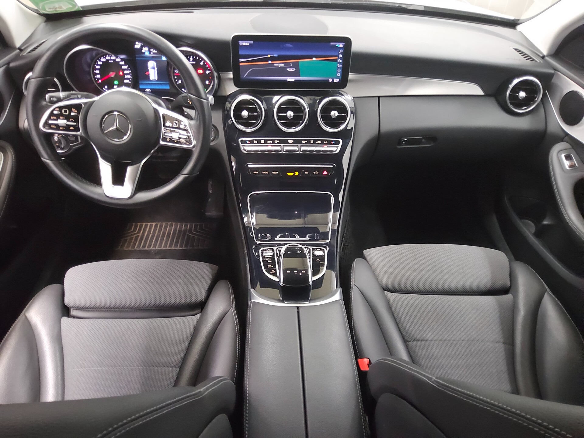 Mercedes-Benz C 300 T de Avantgarde Distronic+ Navi LED HuD 5