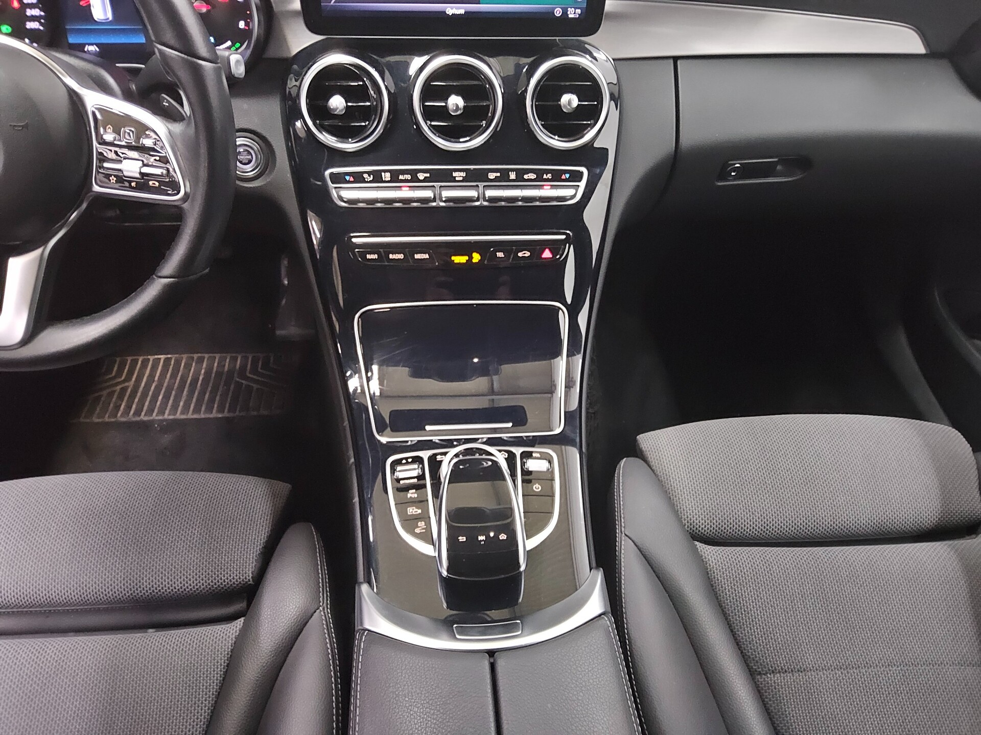 Mercedes-Benz C 300 T de Avantgarde Distronic+ Navi LED HuD 6