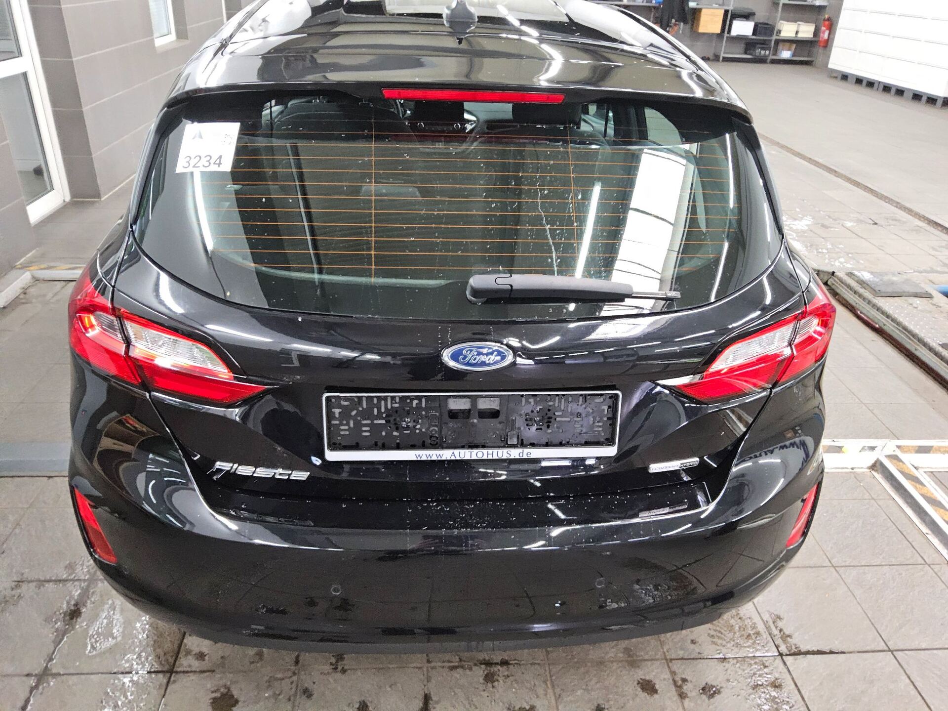 Ford Fiesta 1.0 EB Titanium Navi LED Shz PDC 10