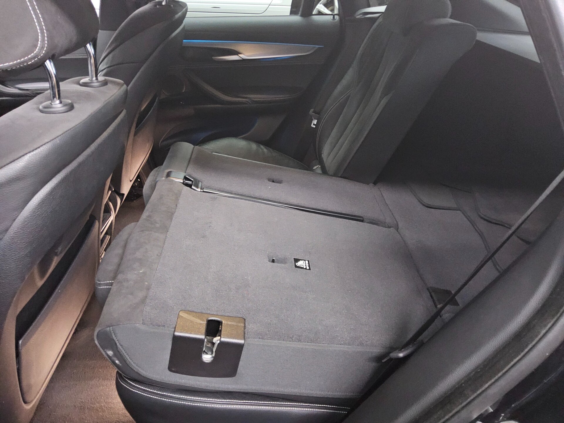 BMW X6 M50 d Navi Xenon 4xShz HuD Sound AHK 360° 13