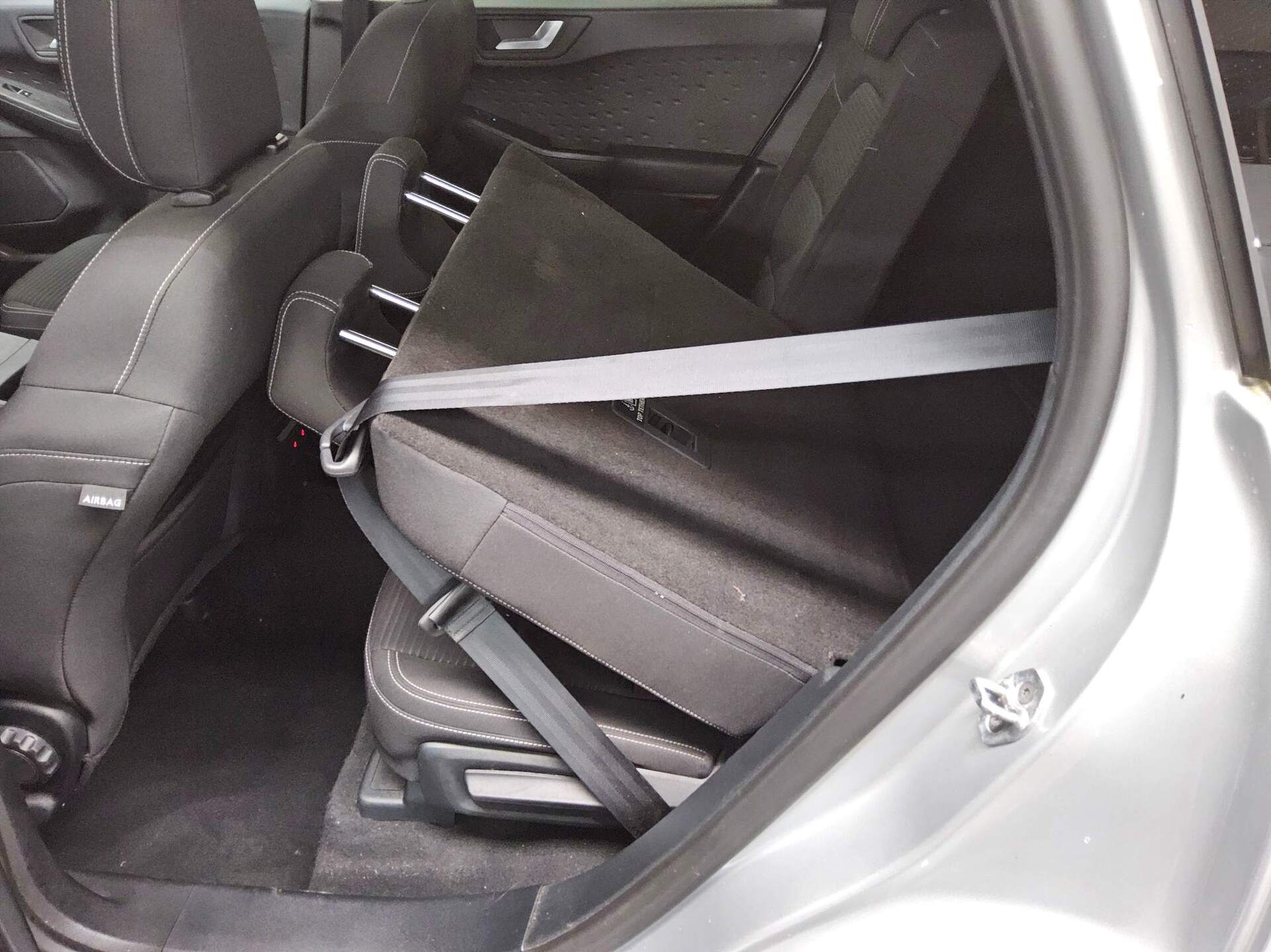 Ford Kuga 2.0 EB Titanium Navi LED 4xShz RFK 12