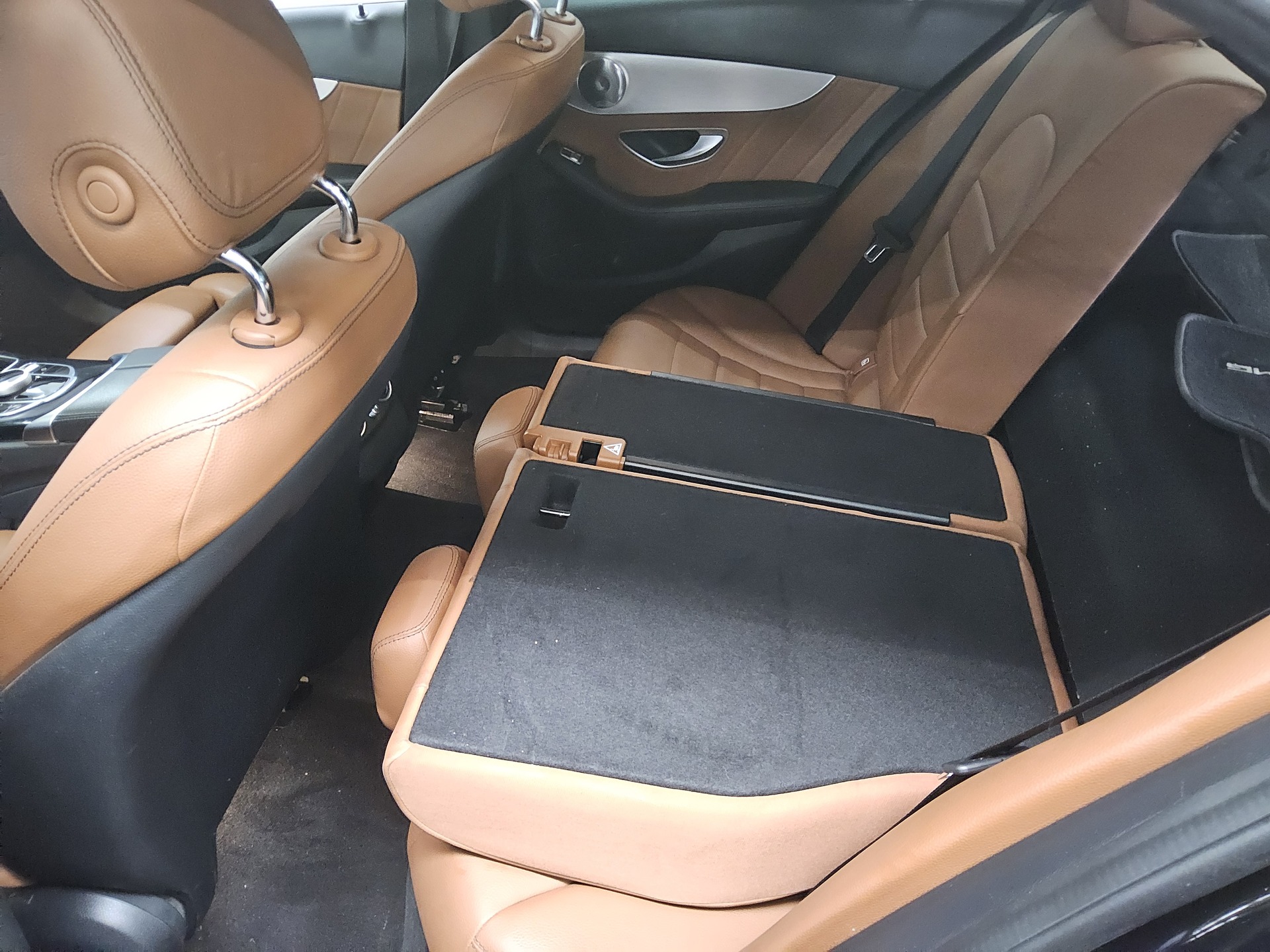 Mercedes-Benz C 300 de AMG-Line Night LED Burmester AHK Distr+ 12