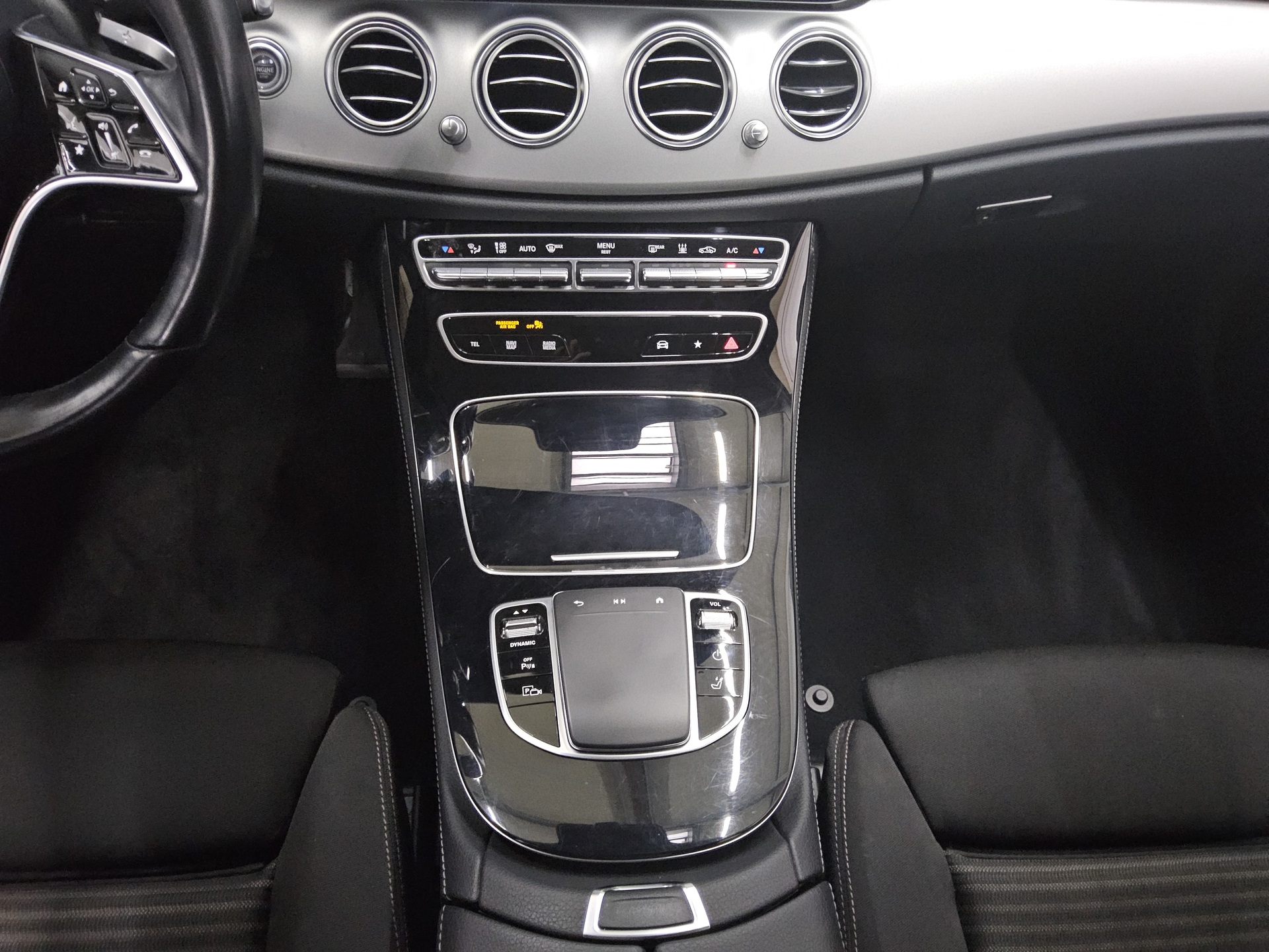 Mercedes-Benz E 300 T de Avantgarde Navi LED Widescreen RFK 6