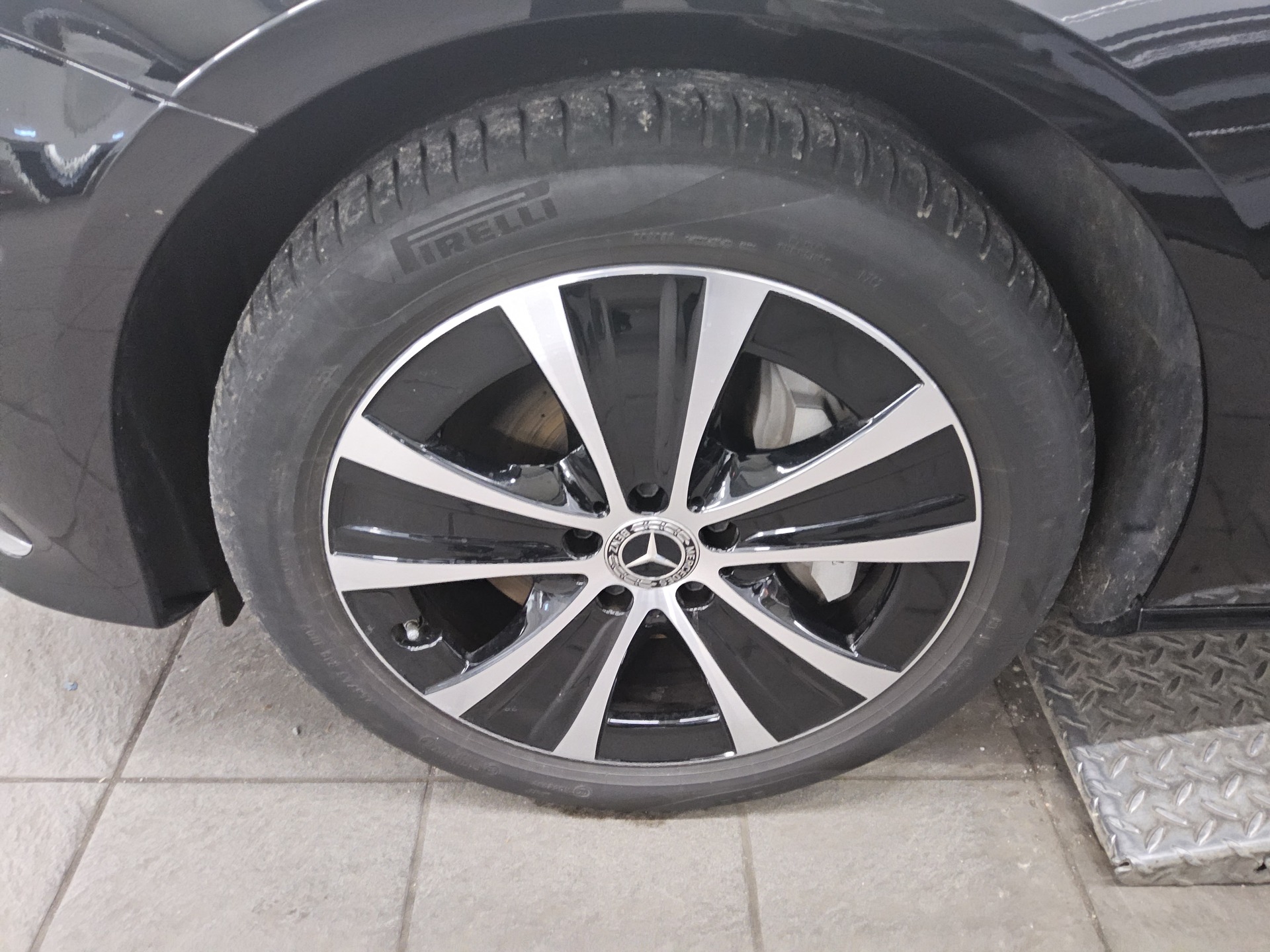 Mercedes-Benz E 300 T de Avantgarde Navi LED Widescreen RFK 11