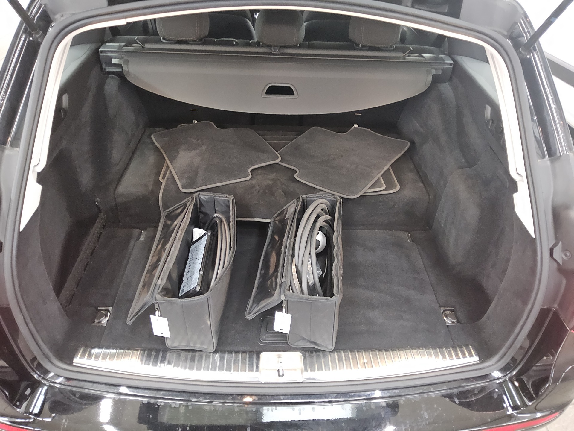 Mercedes-Benz E 300 T de Avantgarde Navi LED Widescreen RFK 12