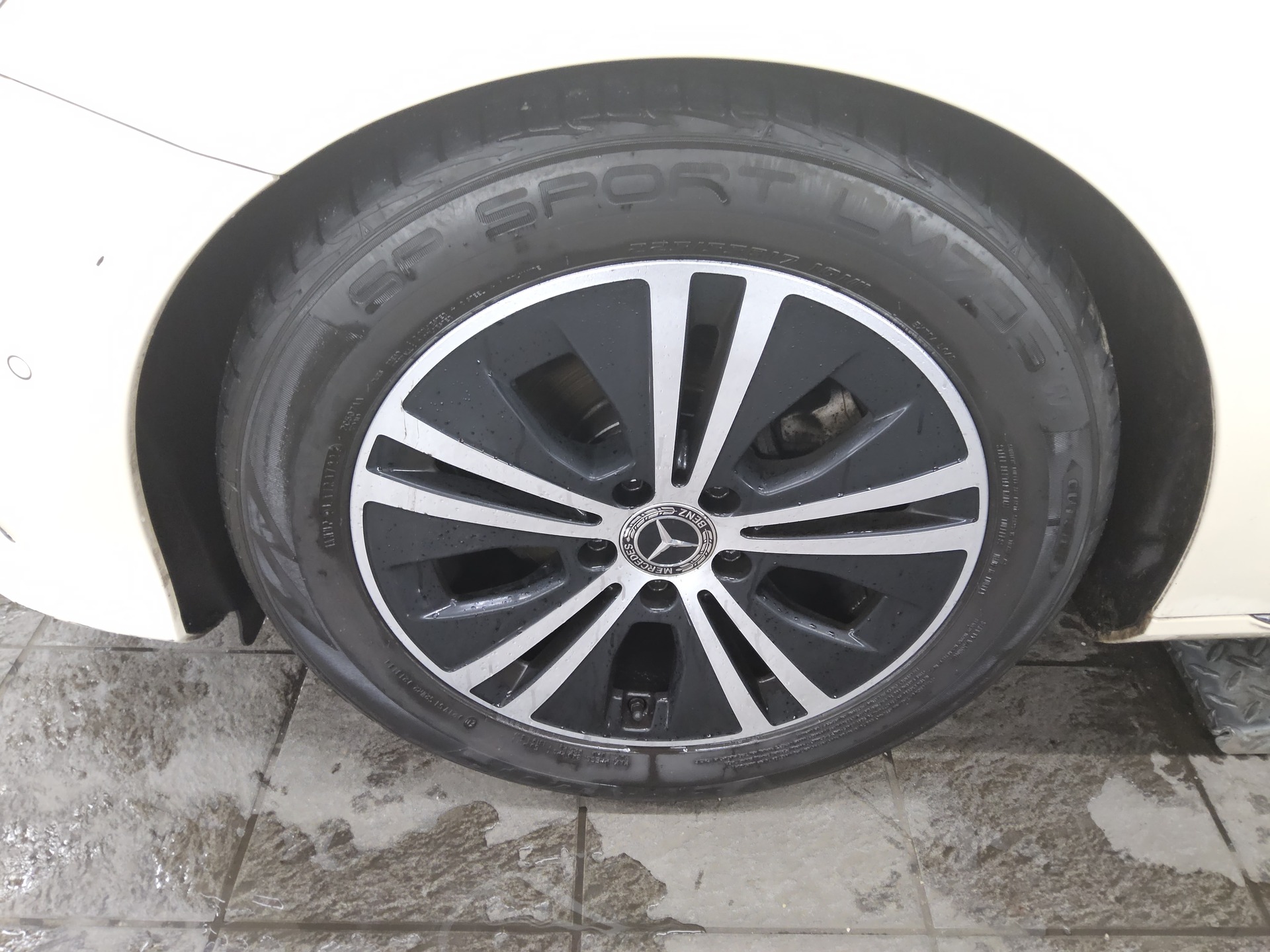 Mercedes-Benz E 200 T d Avantgarde Navi LED GSD Leder RFK 10