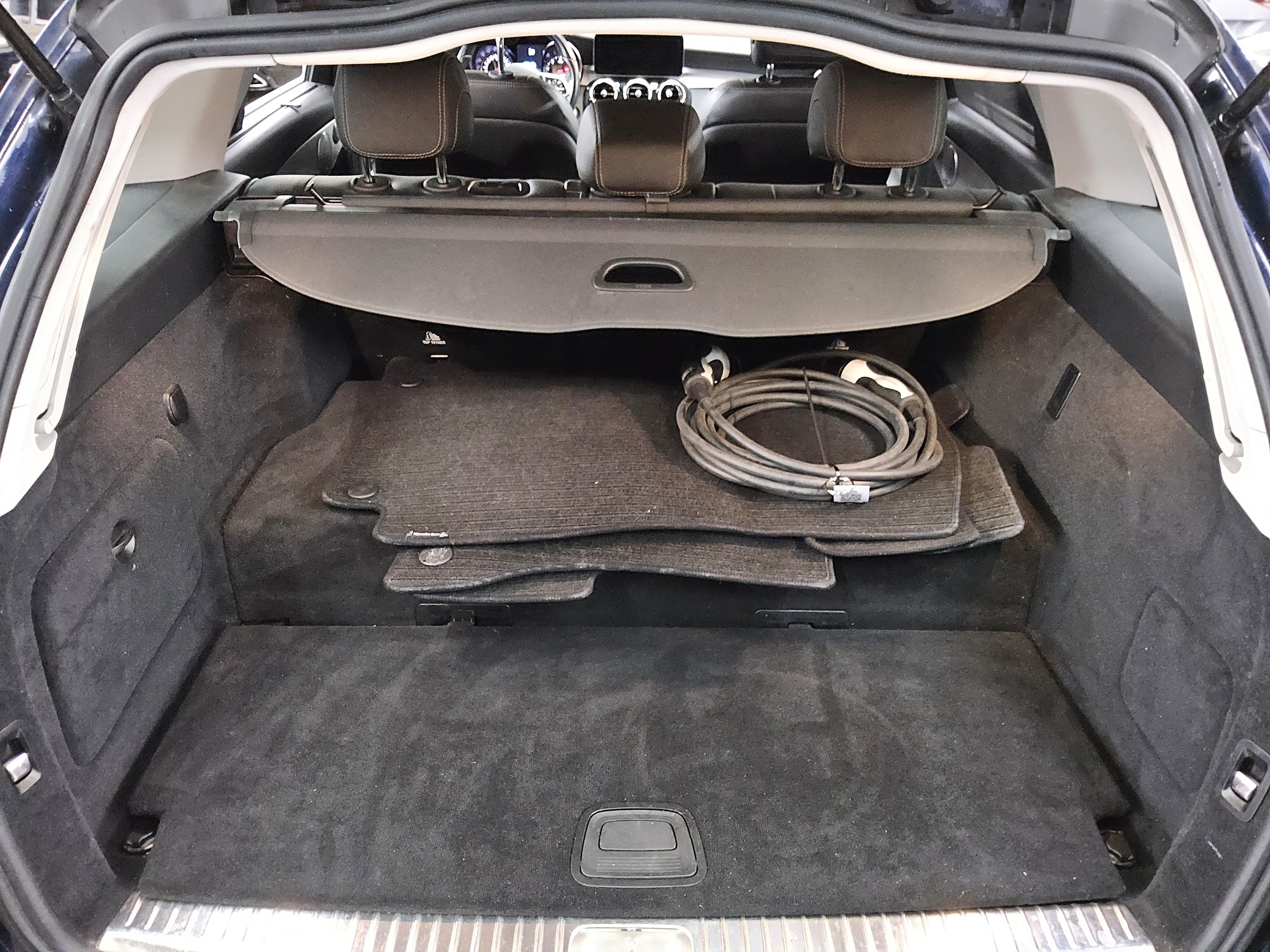 Mercedes-Benz C 300 T de Avantgarde Navi LED Burmester AHK RFK 12