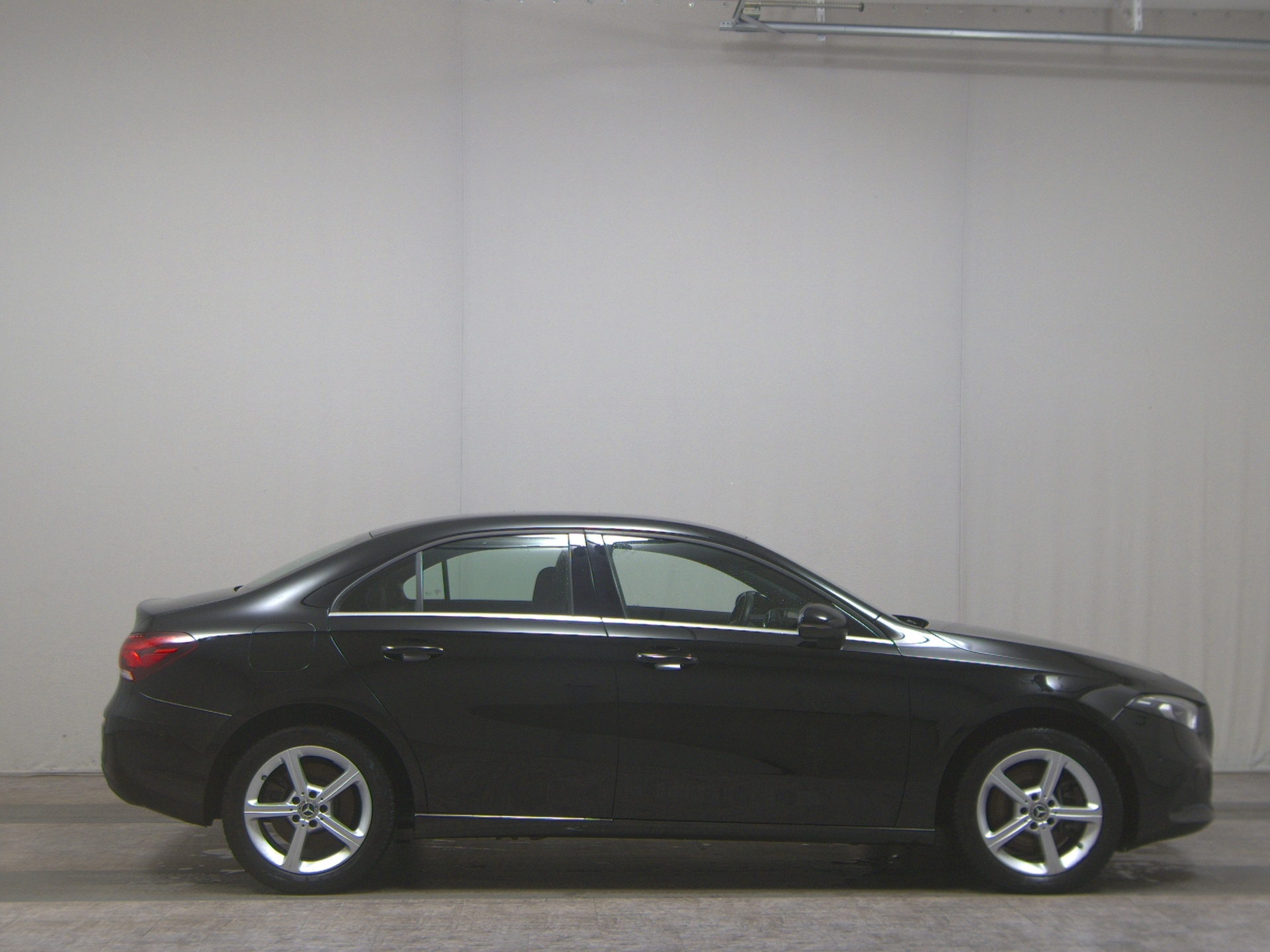 Mercedes-Benz A 250 e Style Navi LED MBUX-AR Sound RFK