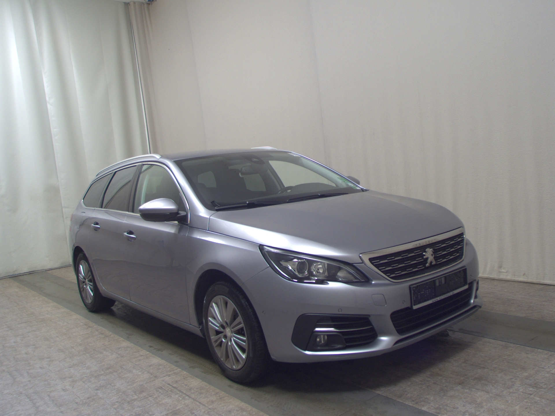 Peugeot 308 1.5 BlueHDi 130 Allure T-Leder Navi RFK AHK 3