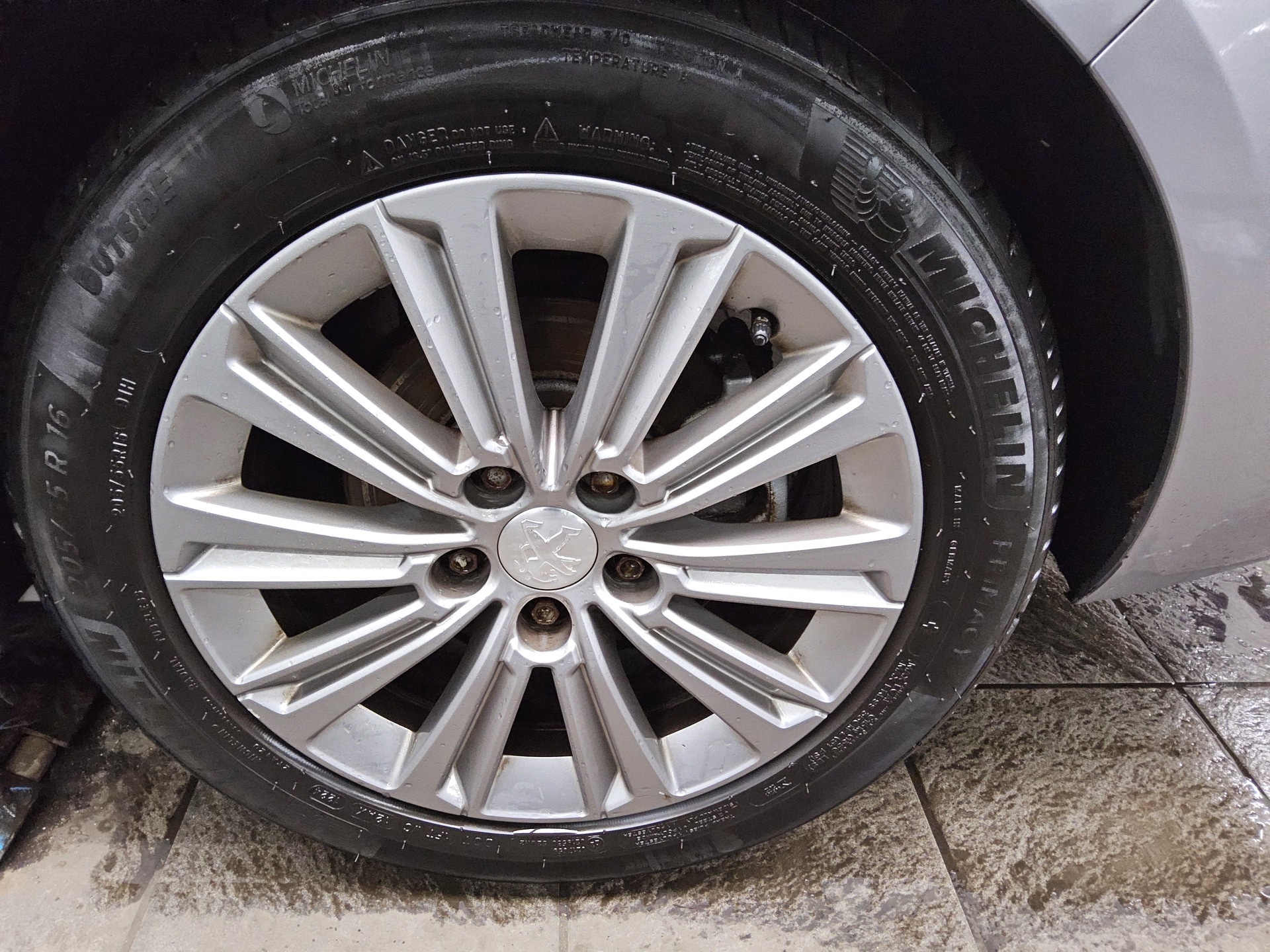 Peugeot 308 1.5 BlueHDi 130 Allure T-Leder Navi RFK AHK 11