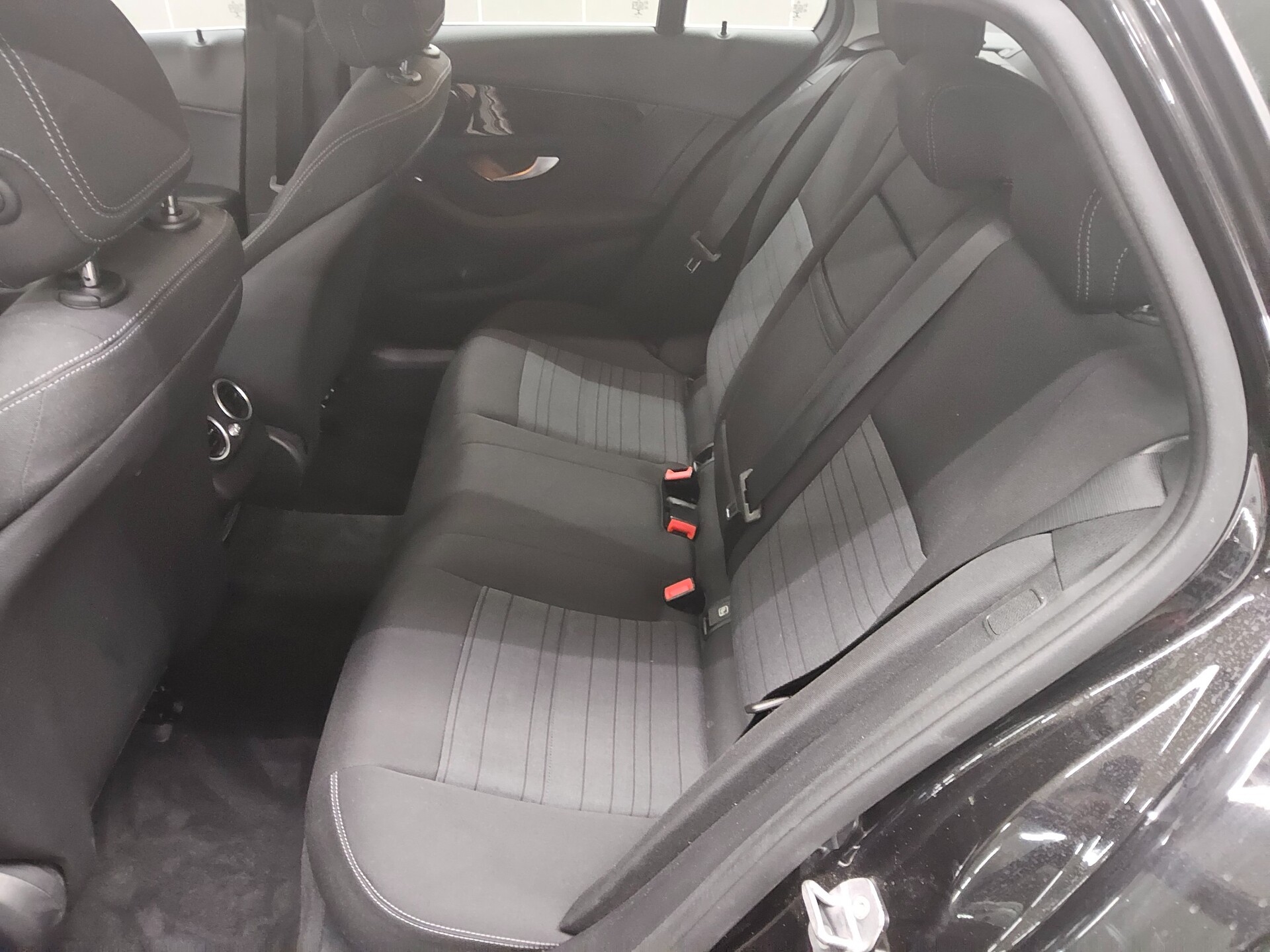 Mercedes-Benz C 300 T de Avantgarde Navi LED AHK 12