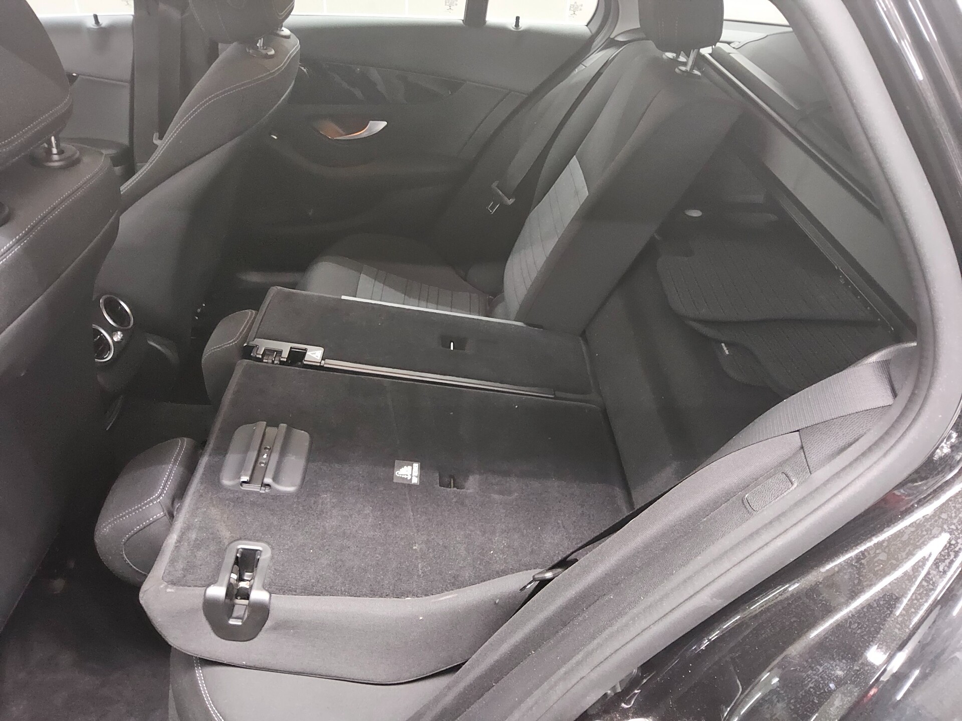 Mercedes-Benz C 300 T de Avantgarde Navi LED AHK 13