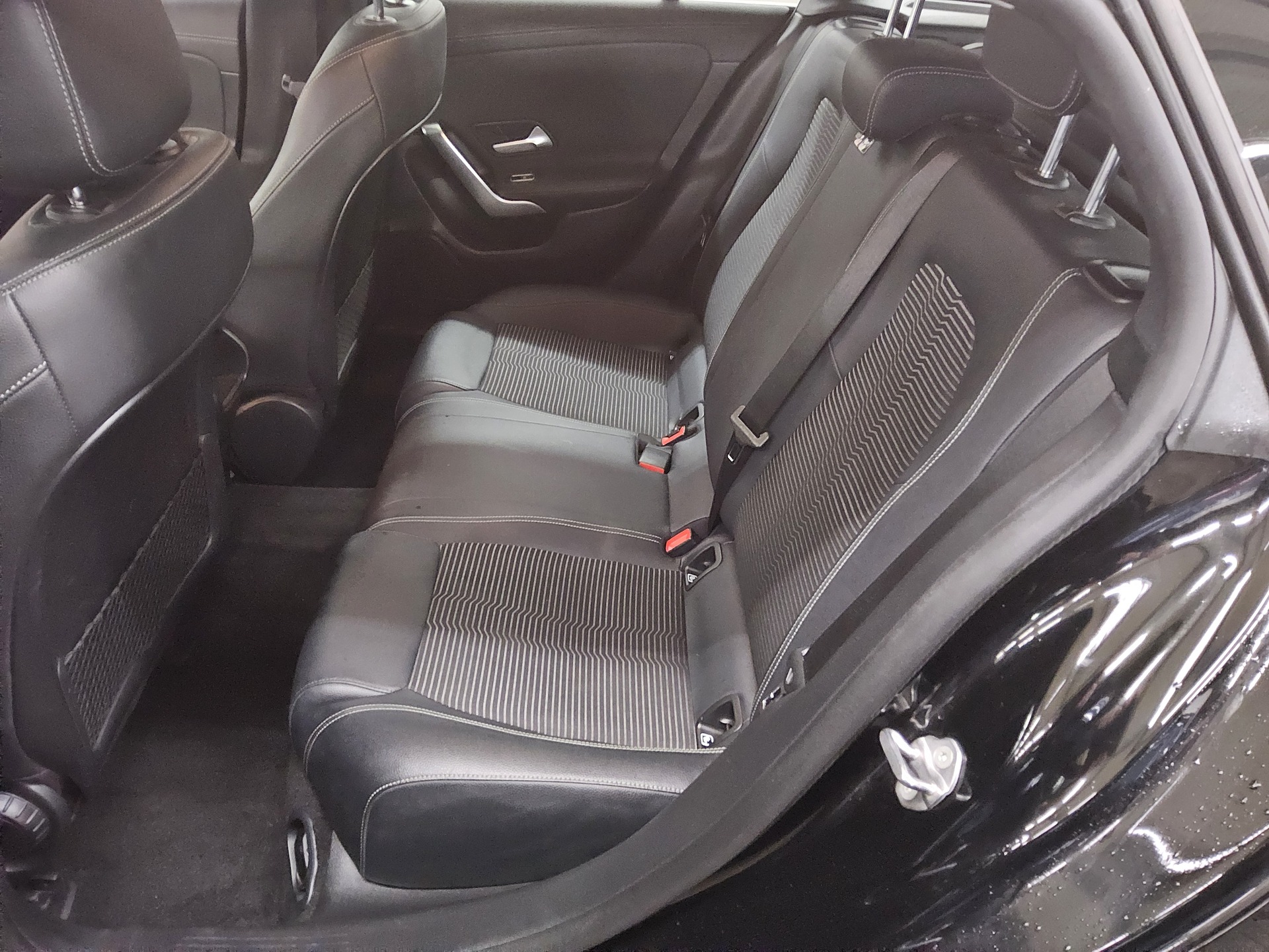 Mercedes-Benz CLA 200 SB d Progressive Navi MBUX 360° Distr.+ 13