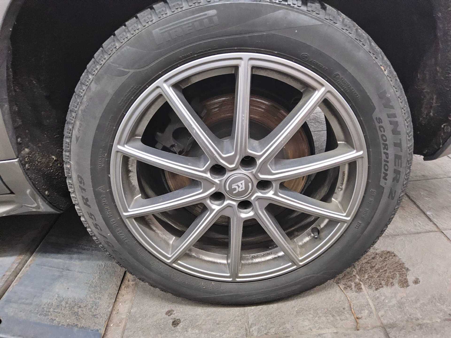 Volvo XC90 T8 AWD Hybrid Leder Navi LED H/K Sound 360° 11