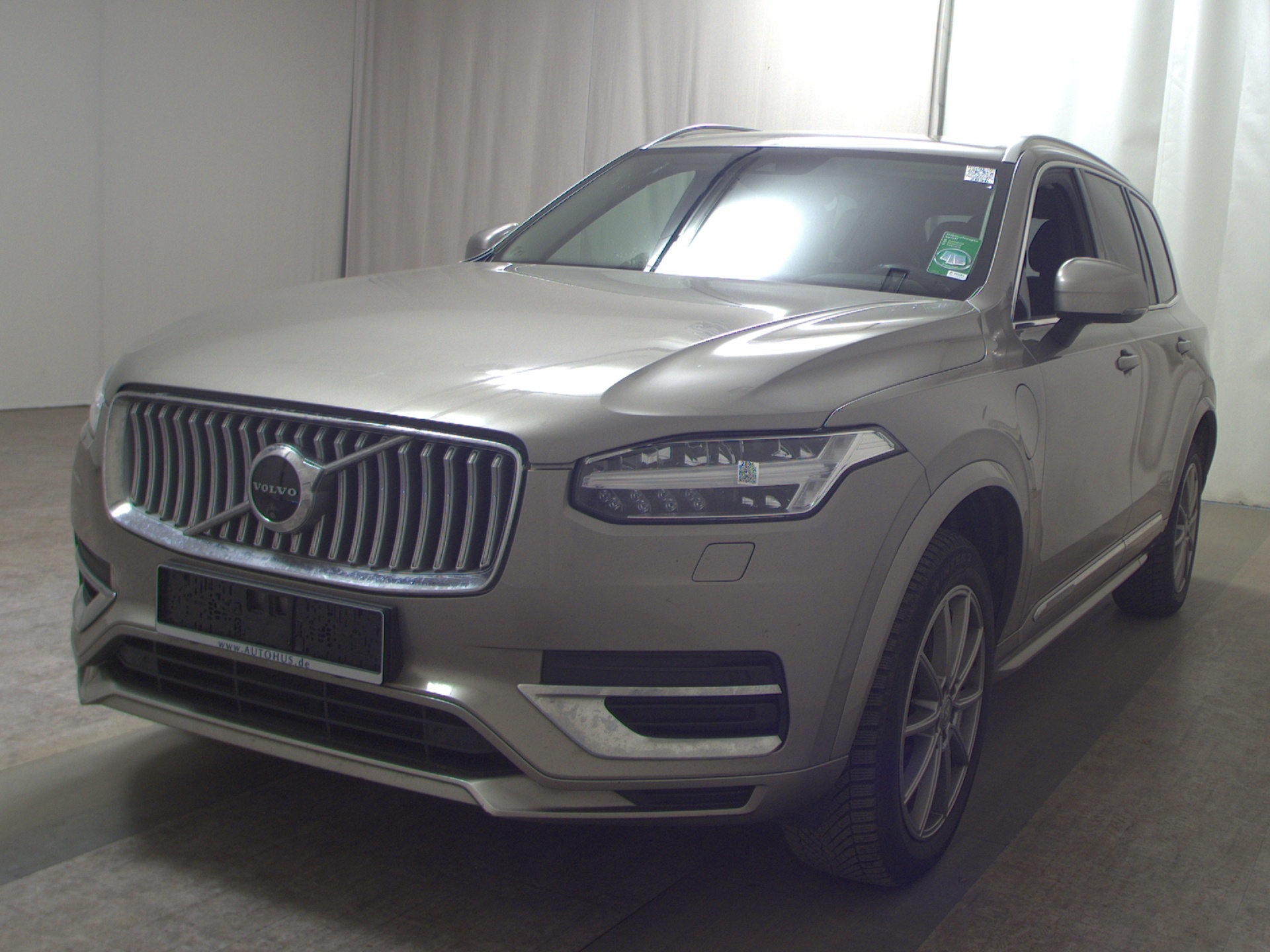 Volvo XC90 T8 AWD Hybrid Leder Navi LED H/K Sound 360° 2