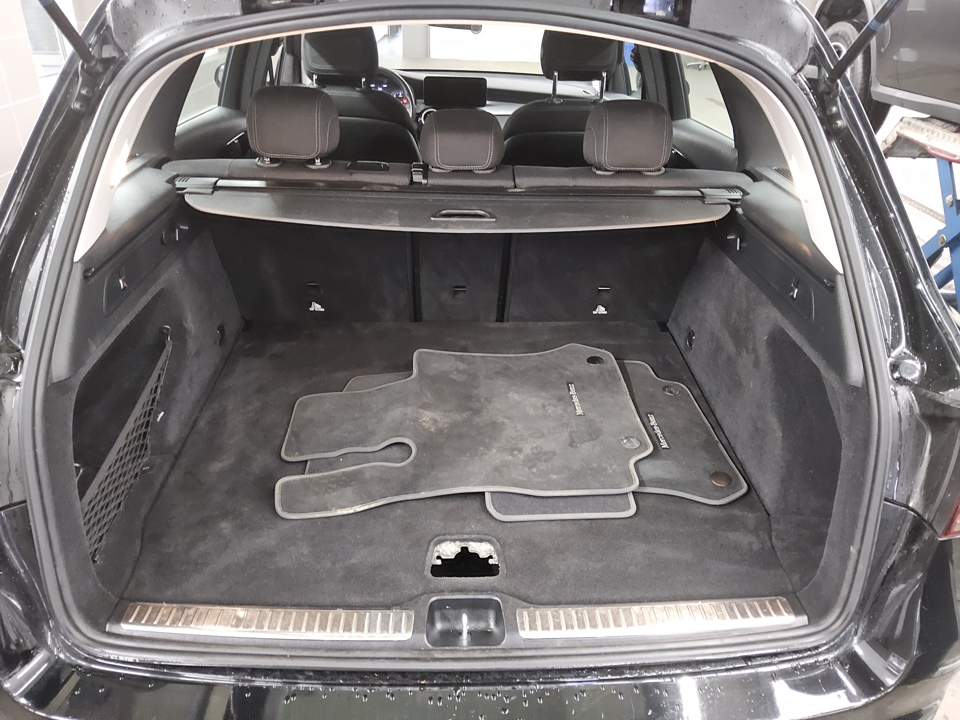 Mercedes-Benz GLC 220 d 4M Navi LED PDC SHZ 11