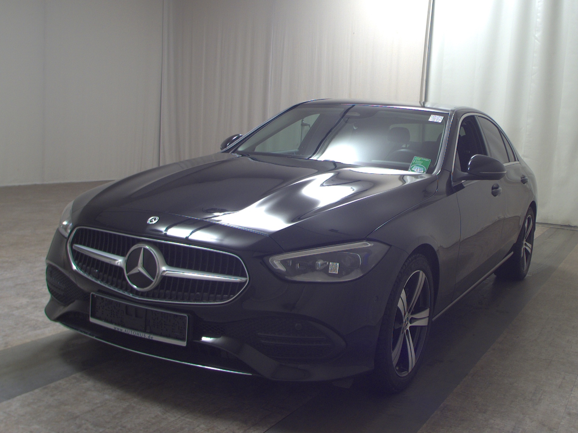 Mercedes-Benz C 200 d Navi Head-up-Display Sound LED 2