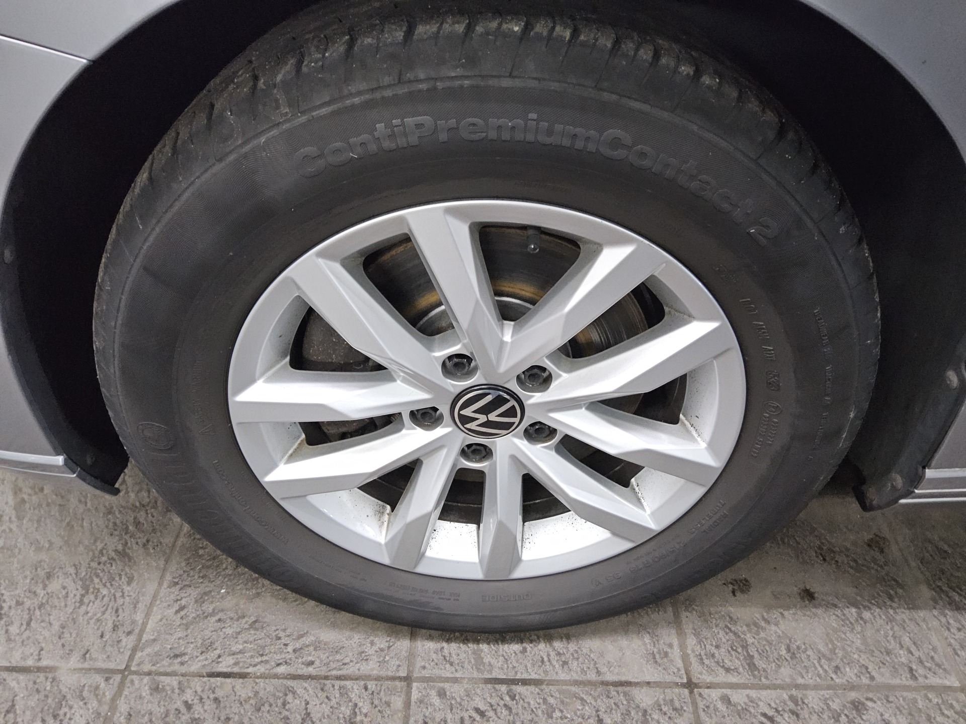 Volkswagen Passat Var. 2.0 TDI Business Navi LED DC AHK RFK 11