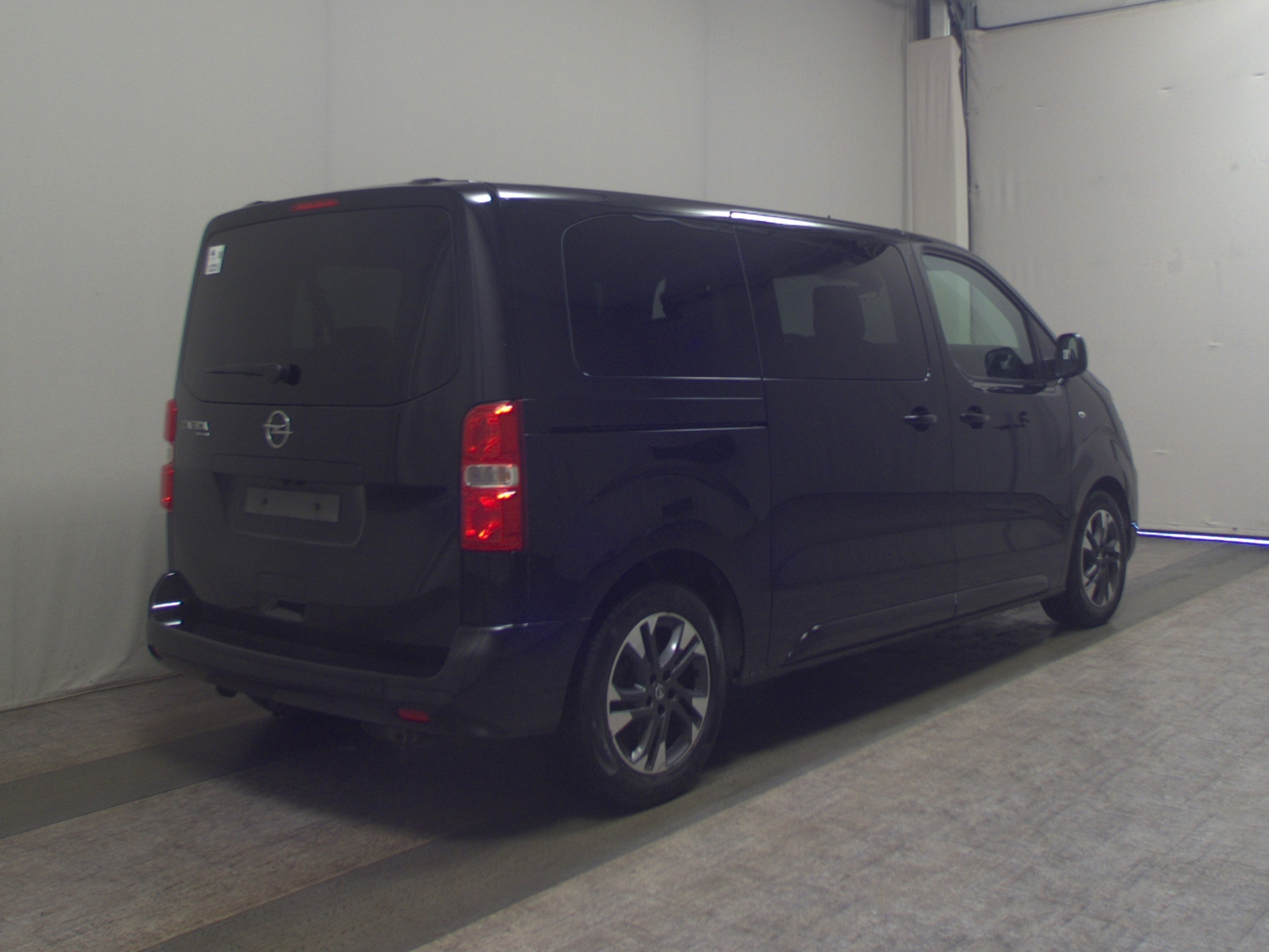 Opel Vivaro 2.0 D Edition M 8-Sitze Navi HuD AHK 4