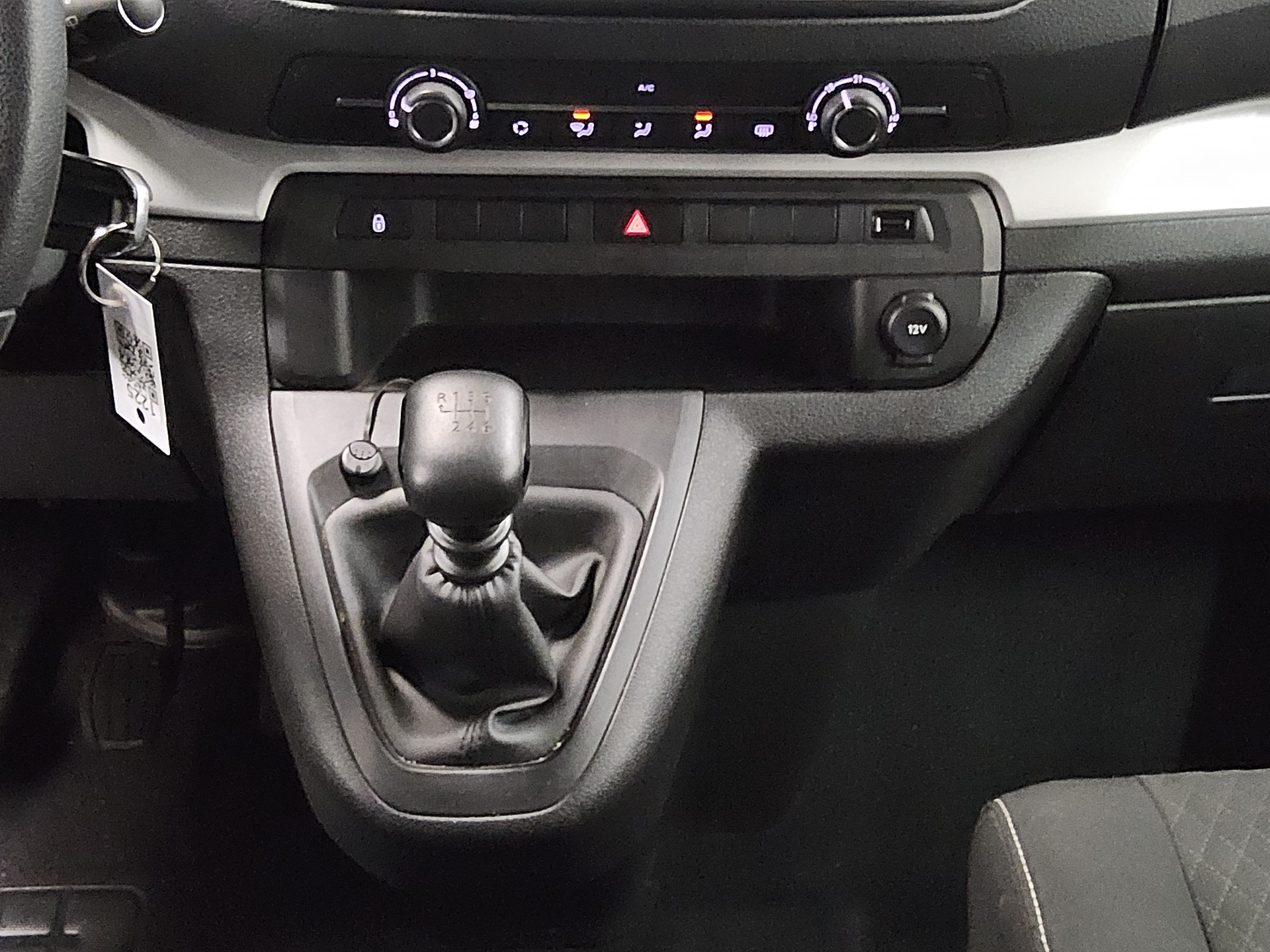 Opel Vivaro 2.0 D Edition M 8-Sitze Navi HuD AHK 6