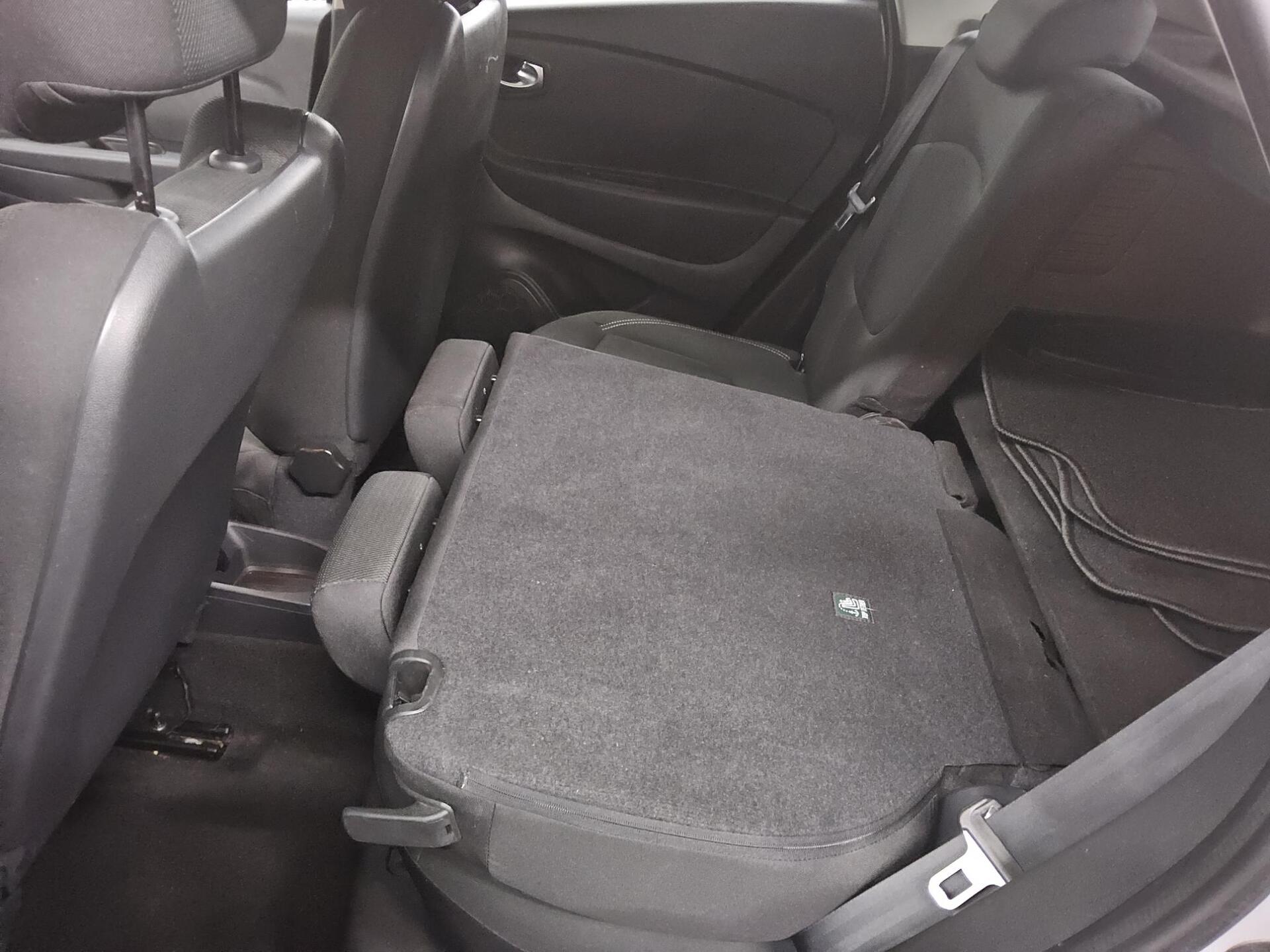 Renault Captur 0.9 TCe Navi SHZ PDC 12