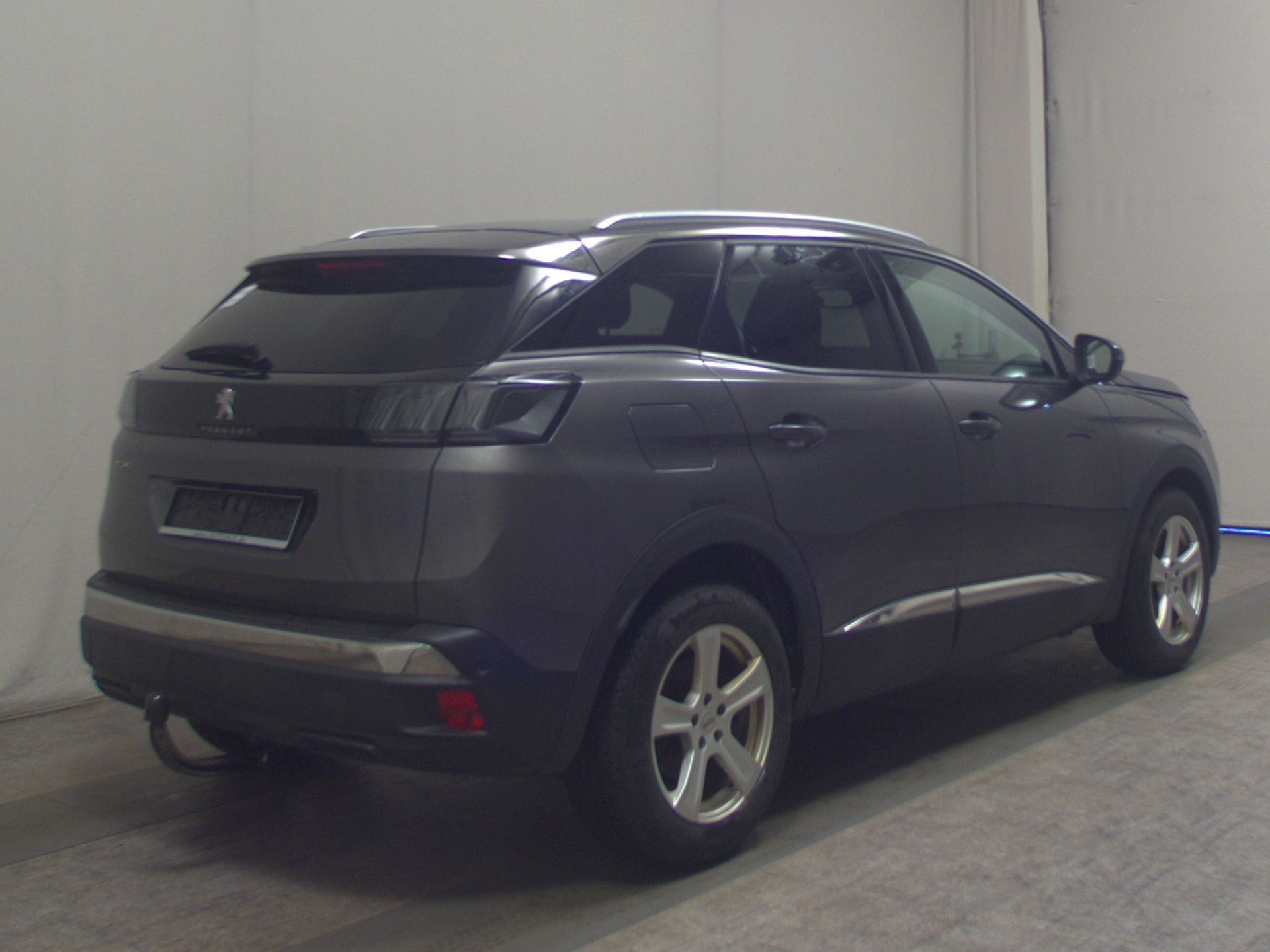 Peugeot 3008 1.5 BlueHDi 130 Allure Navi LED PDC ACC AHK 4