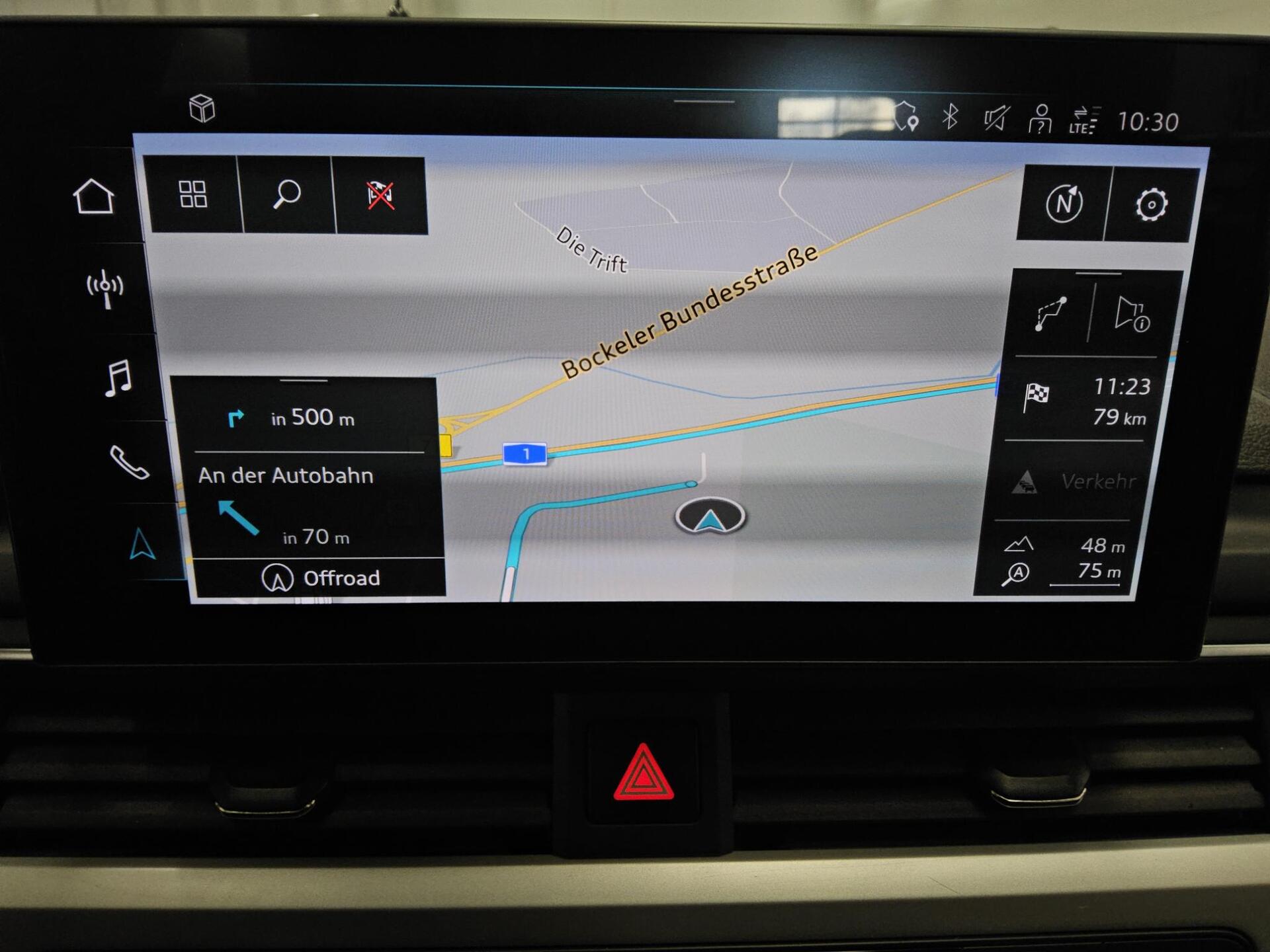 Audi A4 Avant 40 TDI advanced AHK Navi LED Sportsitze 7