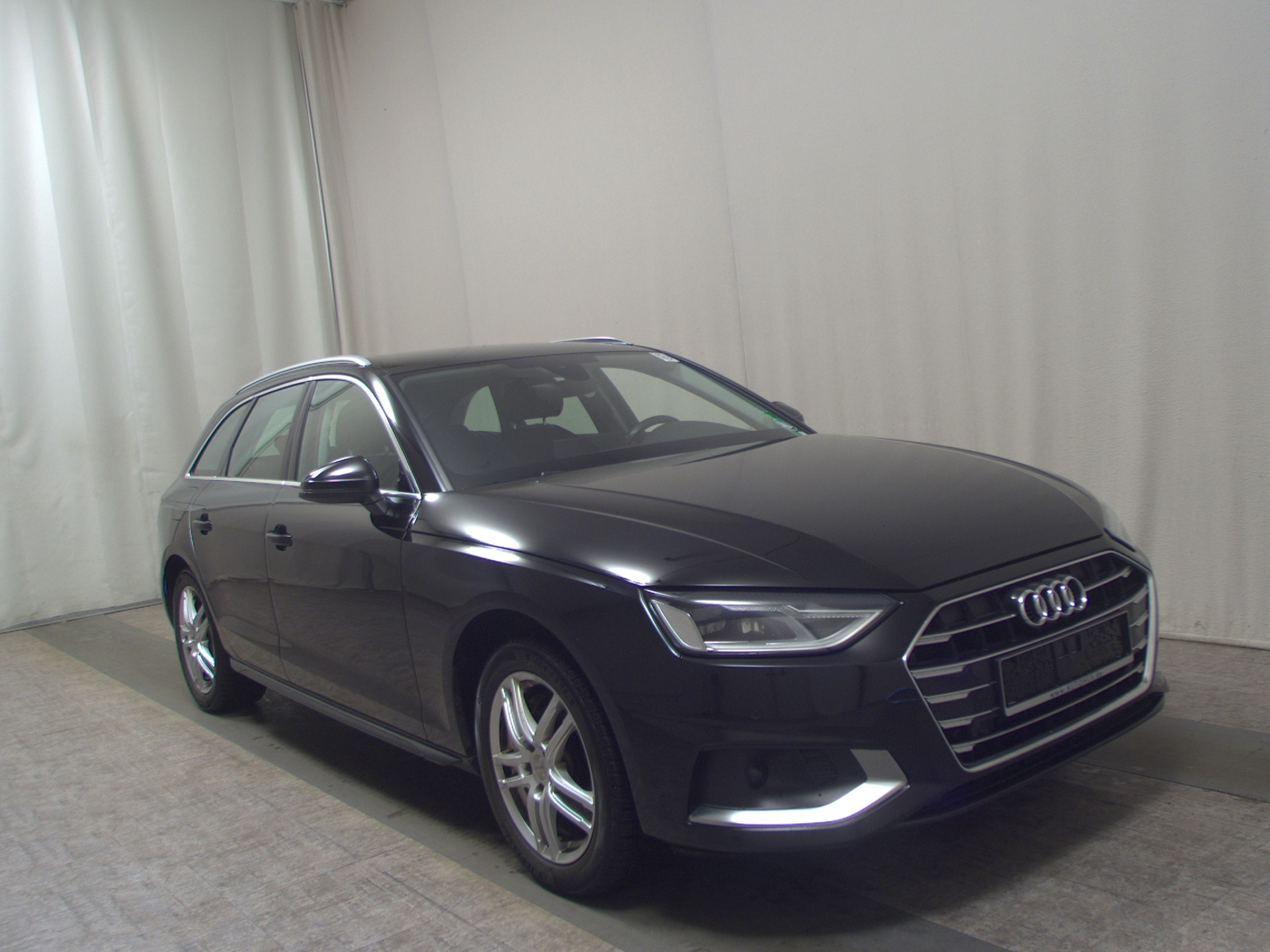 Audi A4 Avant 40 TDI advanced AHK Navi LED Sportsitze 3