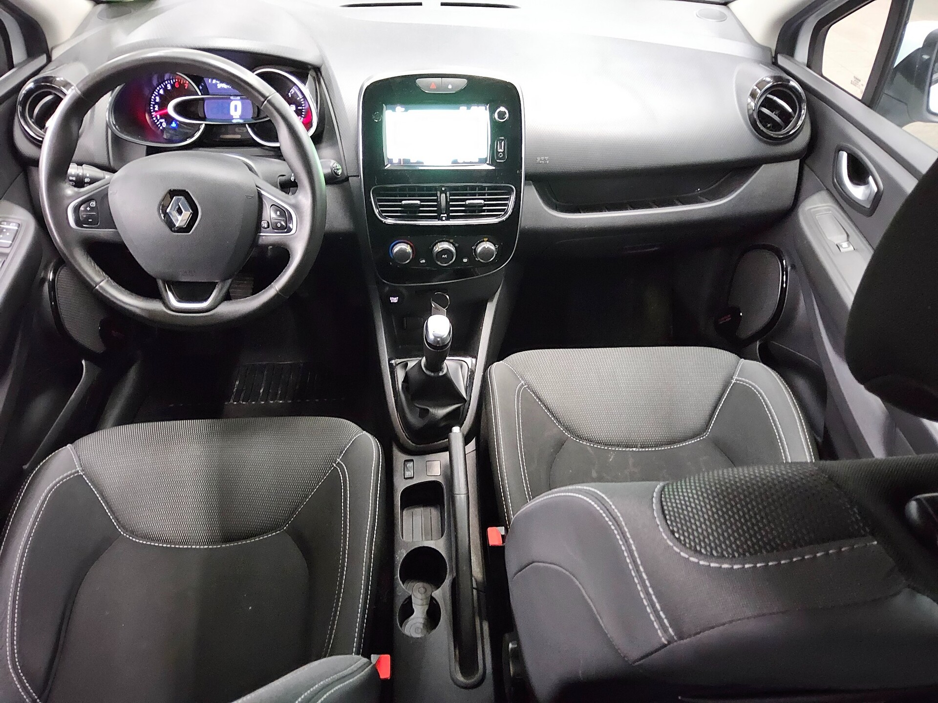 Renault Clio Grandtour 0.9 TCe Navi AHK SHZ Tempomat 5