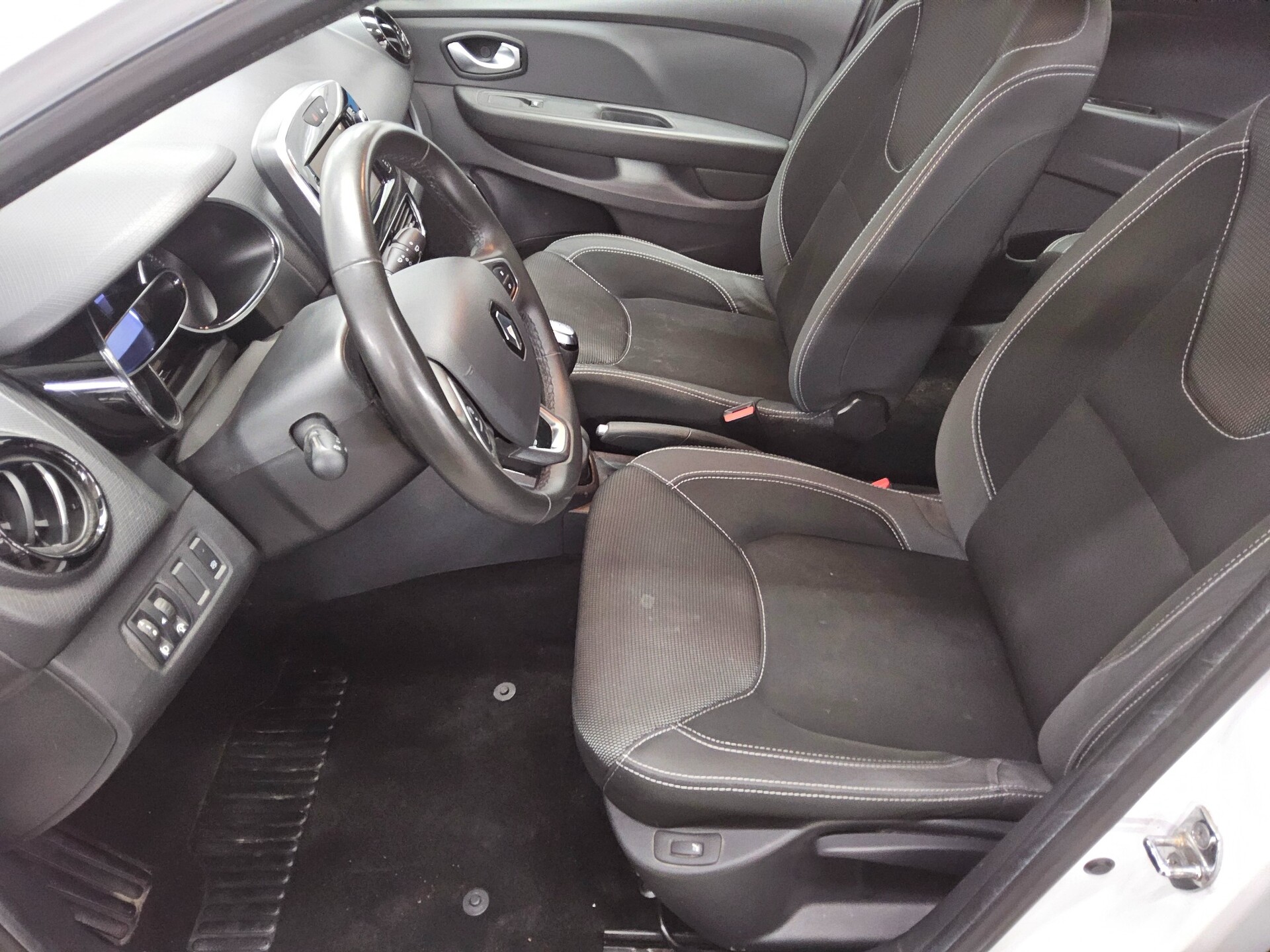 Renault Clio Grandtour 0.9 TCe Navi AHK SHZ Tempomat 8