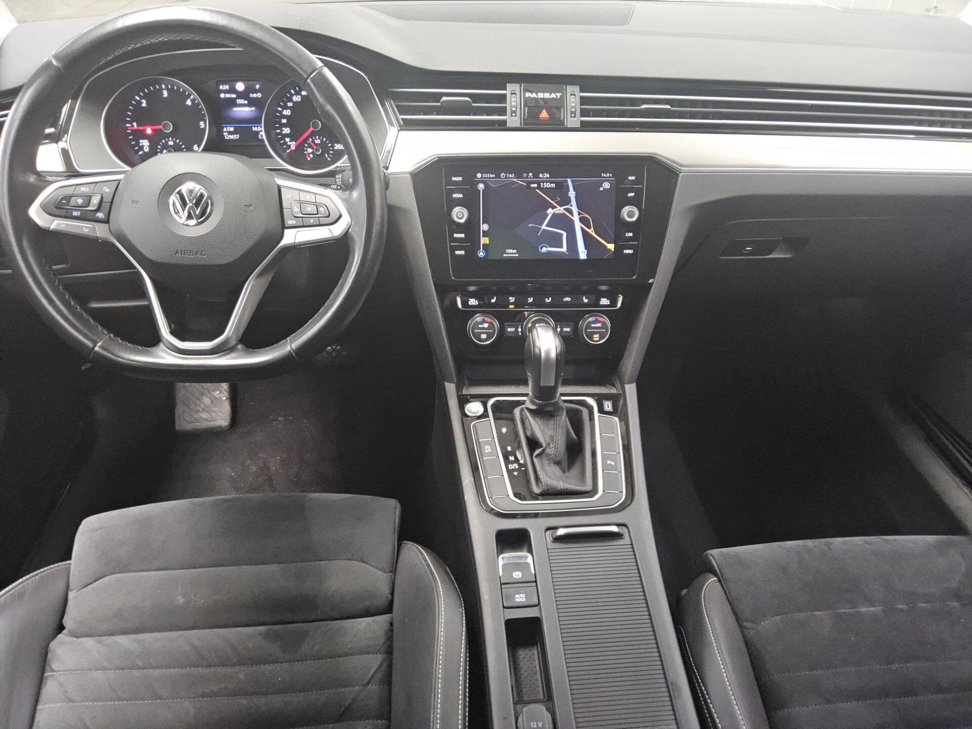 Volkswagen Passat Var. 2.0 TDI Elegance Navi LED RFK AHK 5