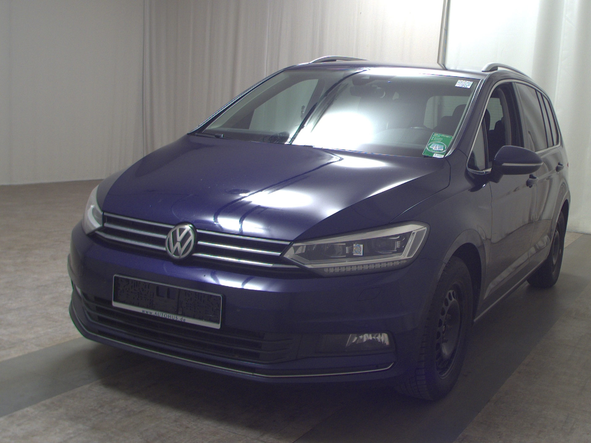Volkswagen Touran 1.5 TSI Highline 7-Sitze LED AHK ACC 2